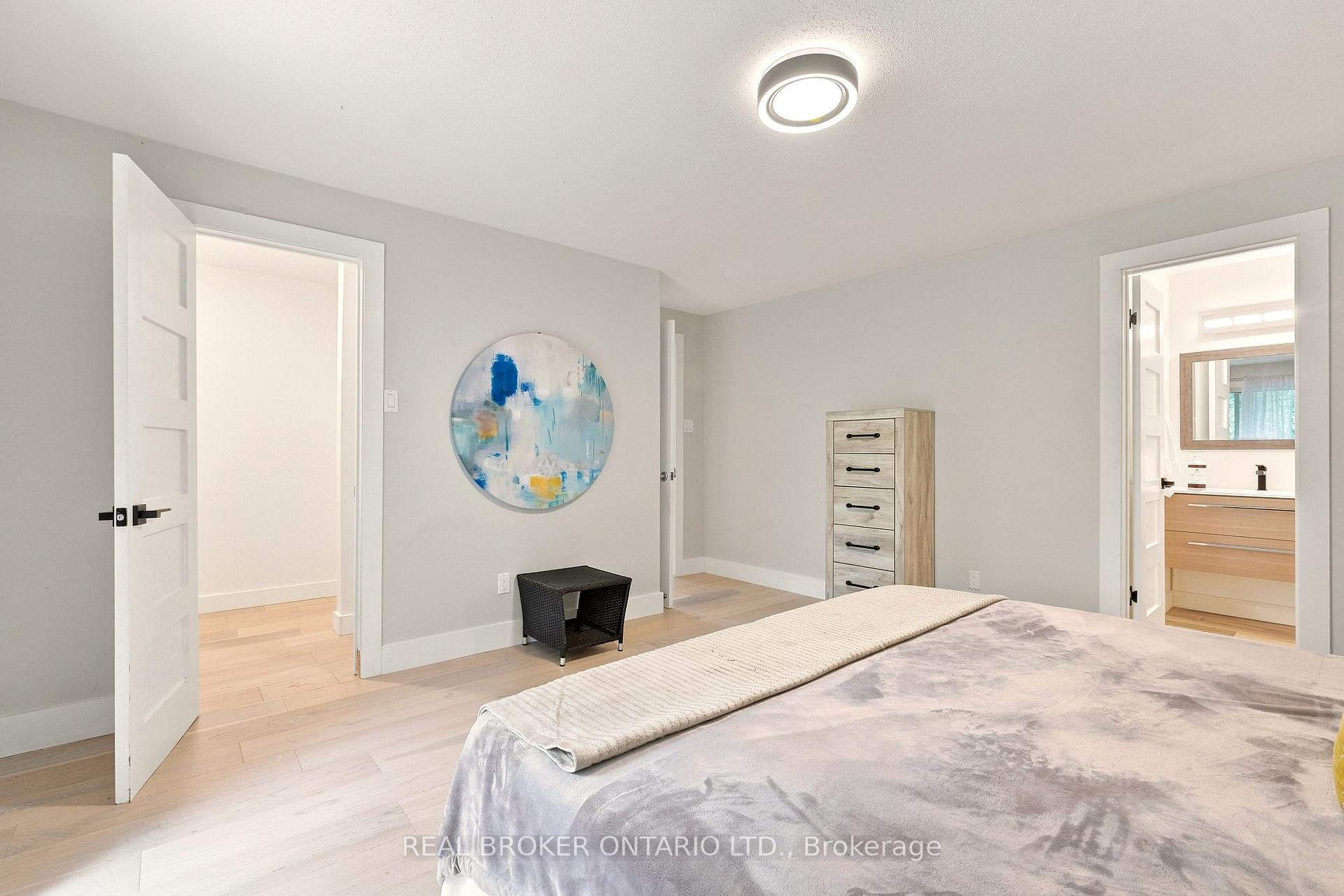 Photo 26 of 2021 Woodglen Crescent, Ottawa, Beacon Hill North — HOMEH