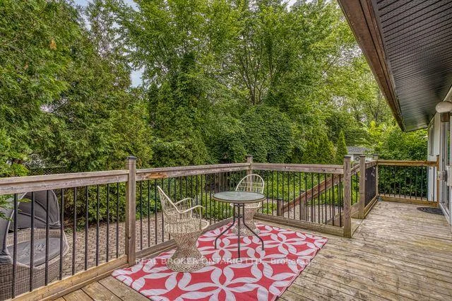 Photo 4 of 2021 Woodglen Crescent, Ottawa, Beacon Hill North — HOMEH
