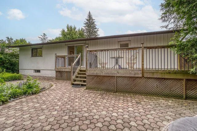Photo 5 of 2021 Woodglen Crescent, Ottawa, Beacon Hill North — HOMEH