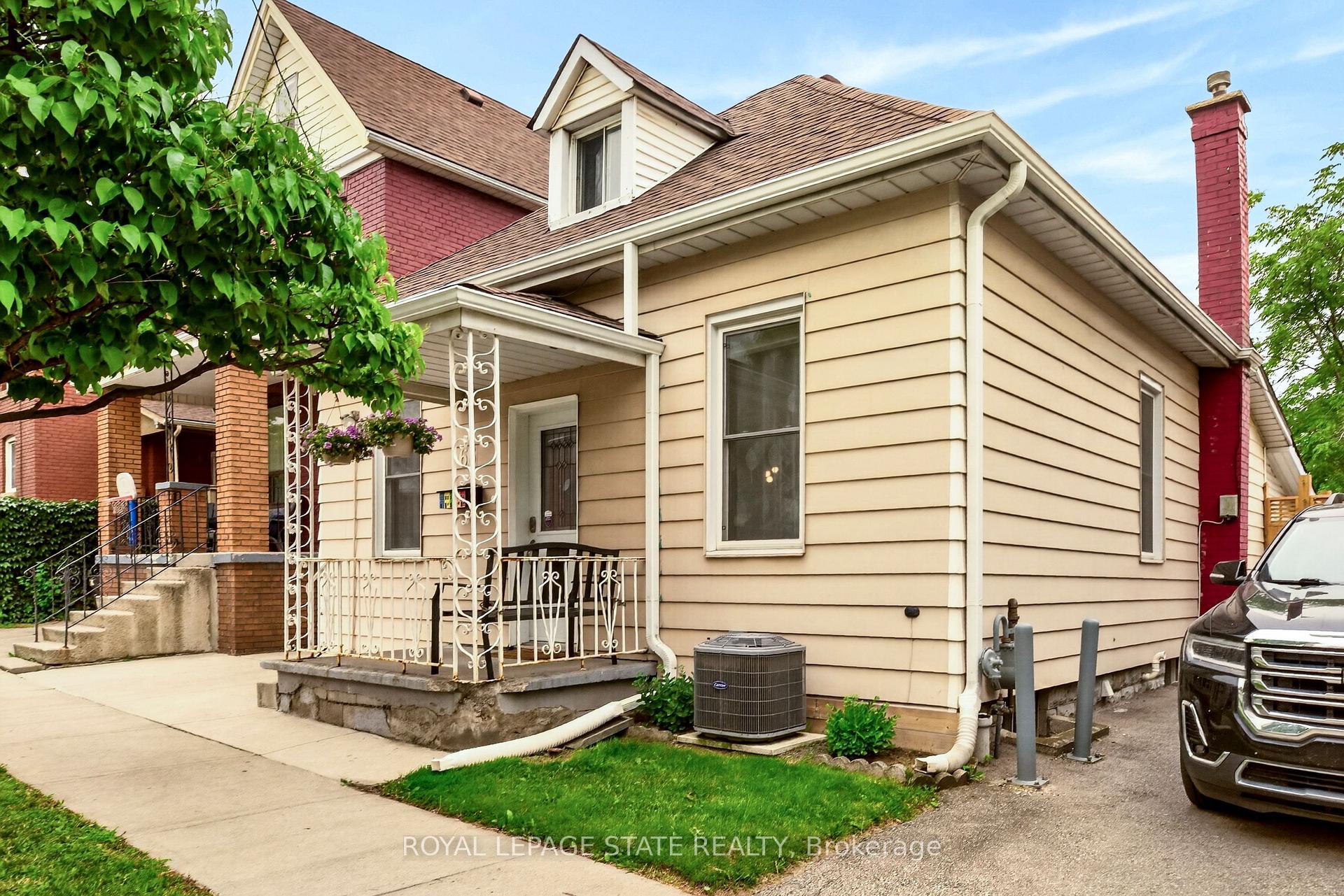 Photo 3 of 66 Beechwood Avenue, Hamilton, Stipley — HOMEH