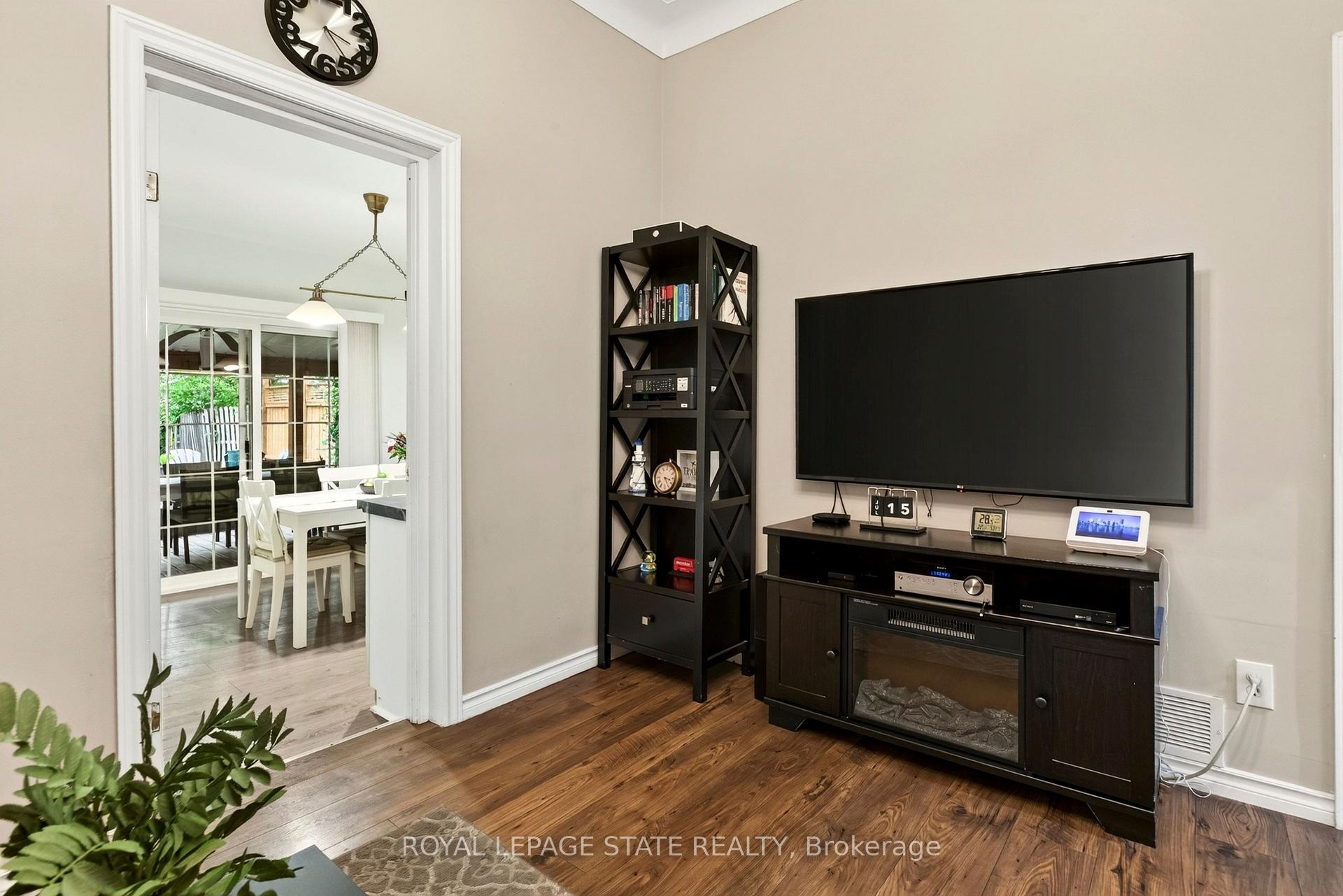 Photo 9 of 66 Beechwood Avenue, Hamilton, Stipley — HOMEH