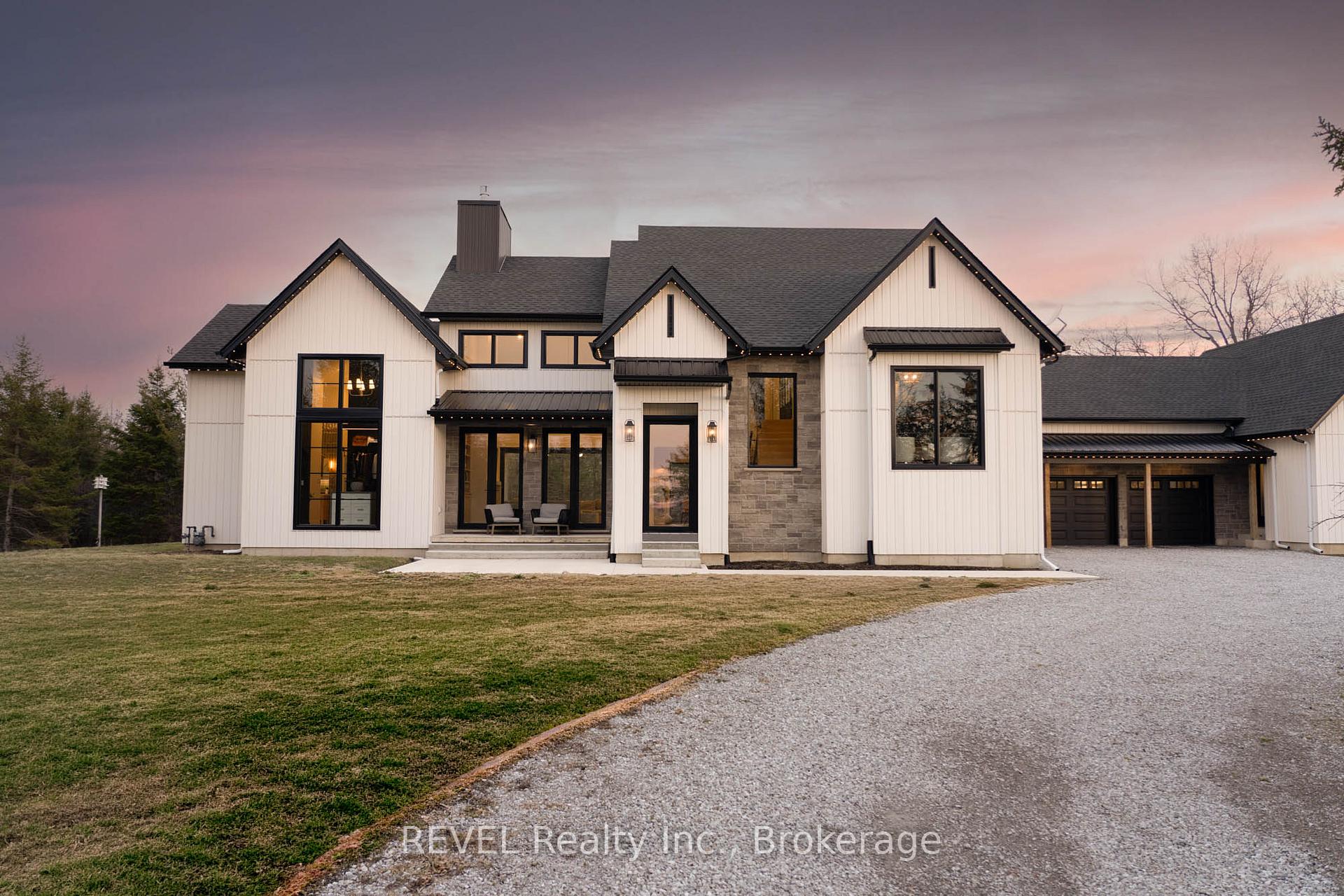 Photo 1 of 3901 White Road, Port Colborne, Bethel — HOMEH