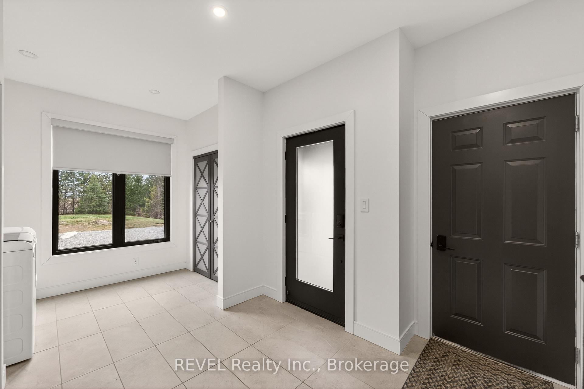 Photo 41 of 3901 White Road, Port Colborne, Bethel — HOMEH
