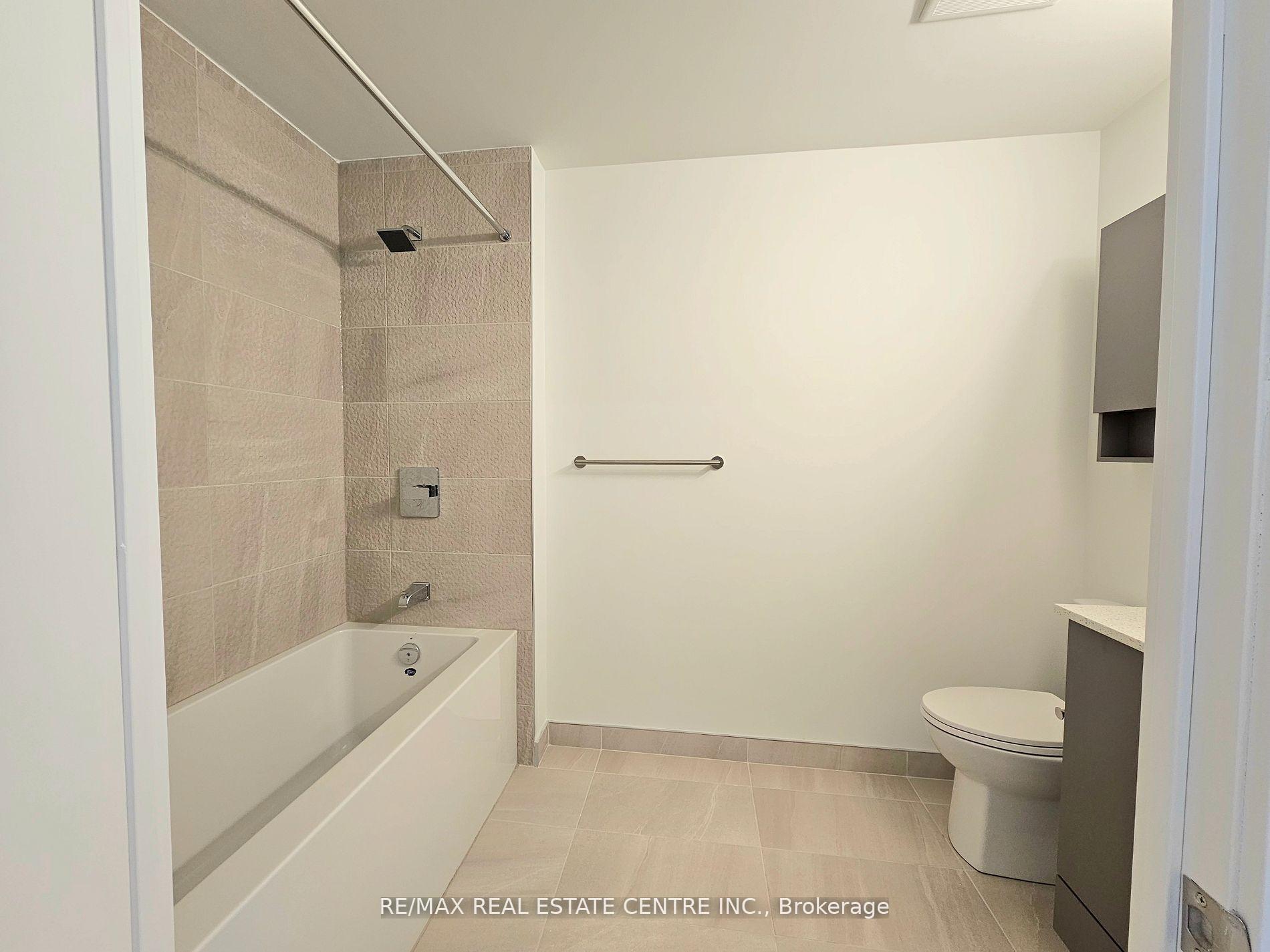 Photo 6 of Unit 401, 415 Main Street W, Hamilton, Kirkendall — HOMEH