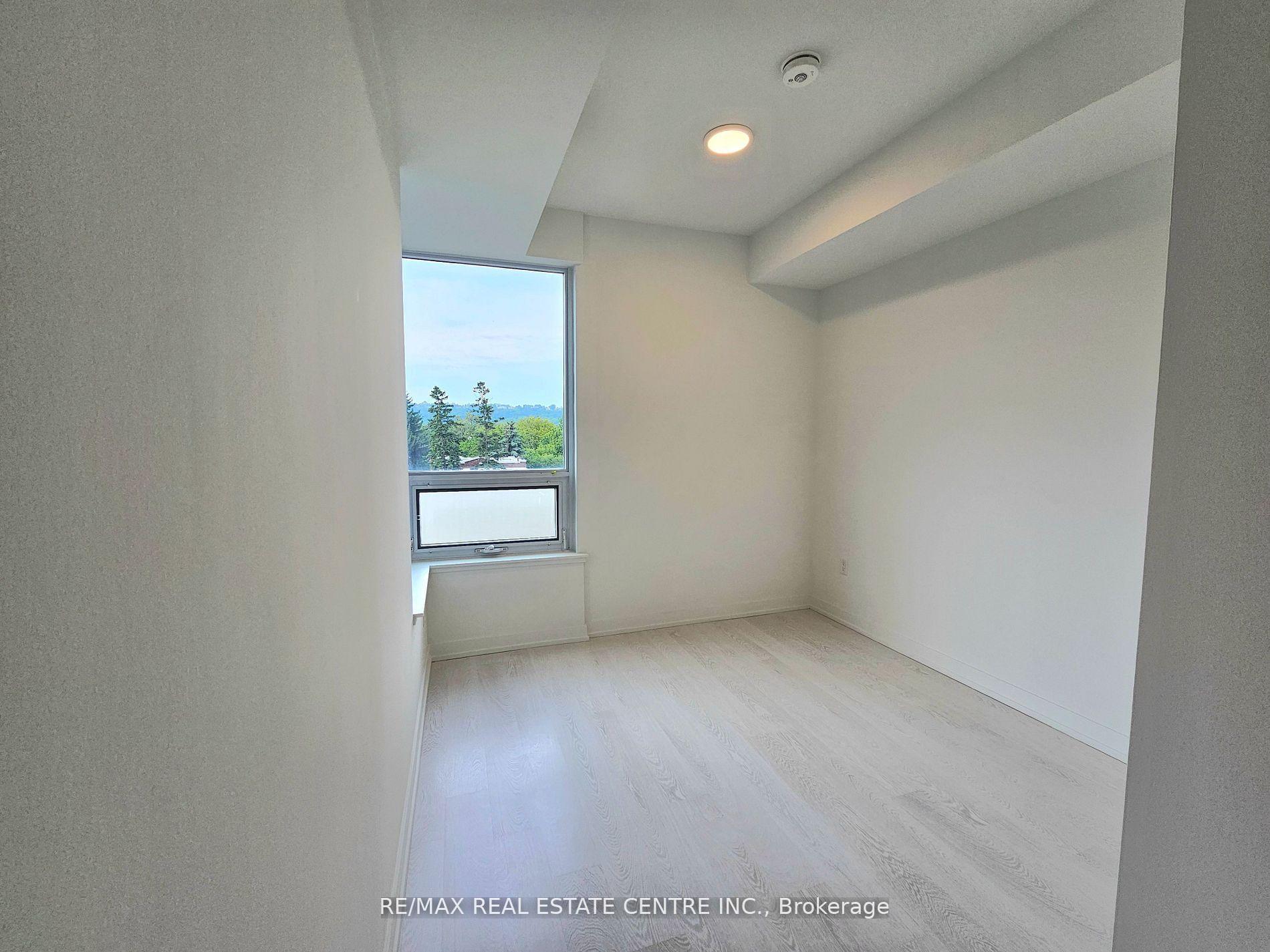 Photo 9 of Unit 401, 415 Main Street W, Hamilton, Kirkendall — HOMEH