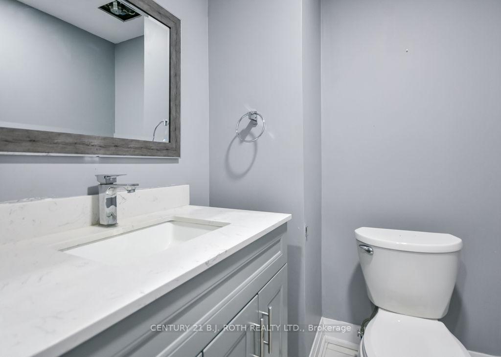 Photo 24 of 44 Sanford Street, Barrie, Sanford — HOMEH