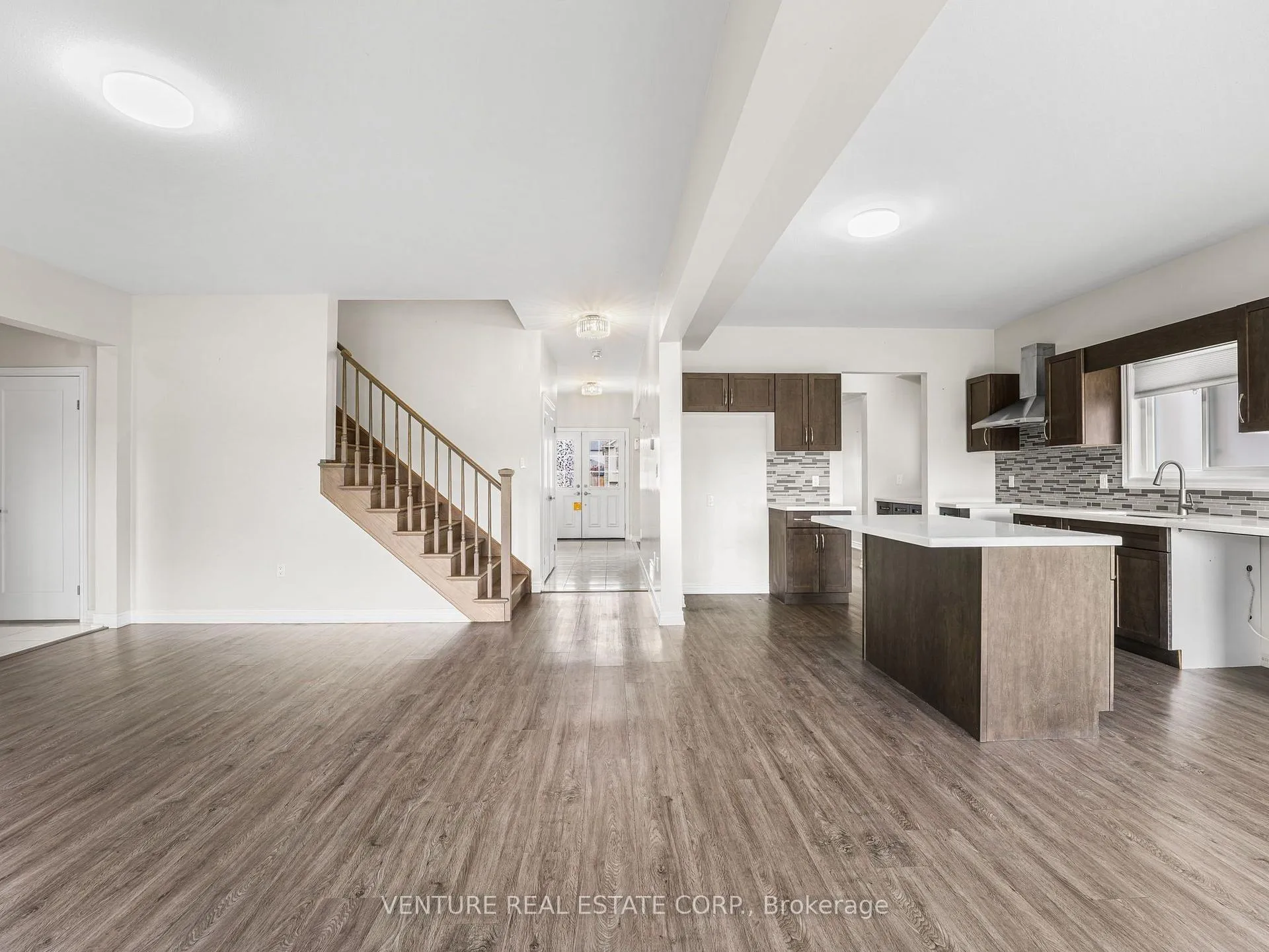 Photo 7 of 6371 Sam Iorfida Drive, Niagara Falls, Oldfield — HOMEH