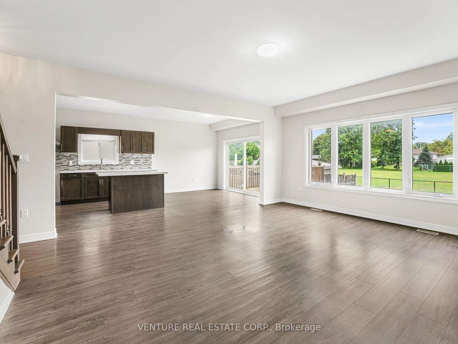 Photo 12 of 6371 Sam Iorfida Drive, Niagara Falls, Oldfield — HOMEH