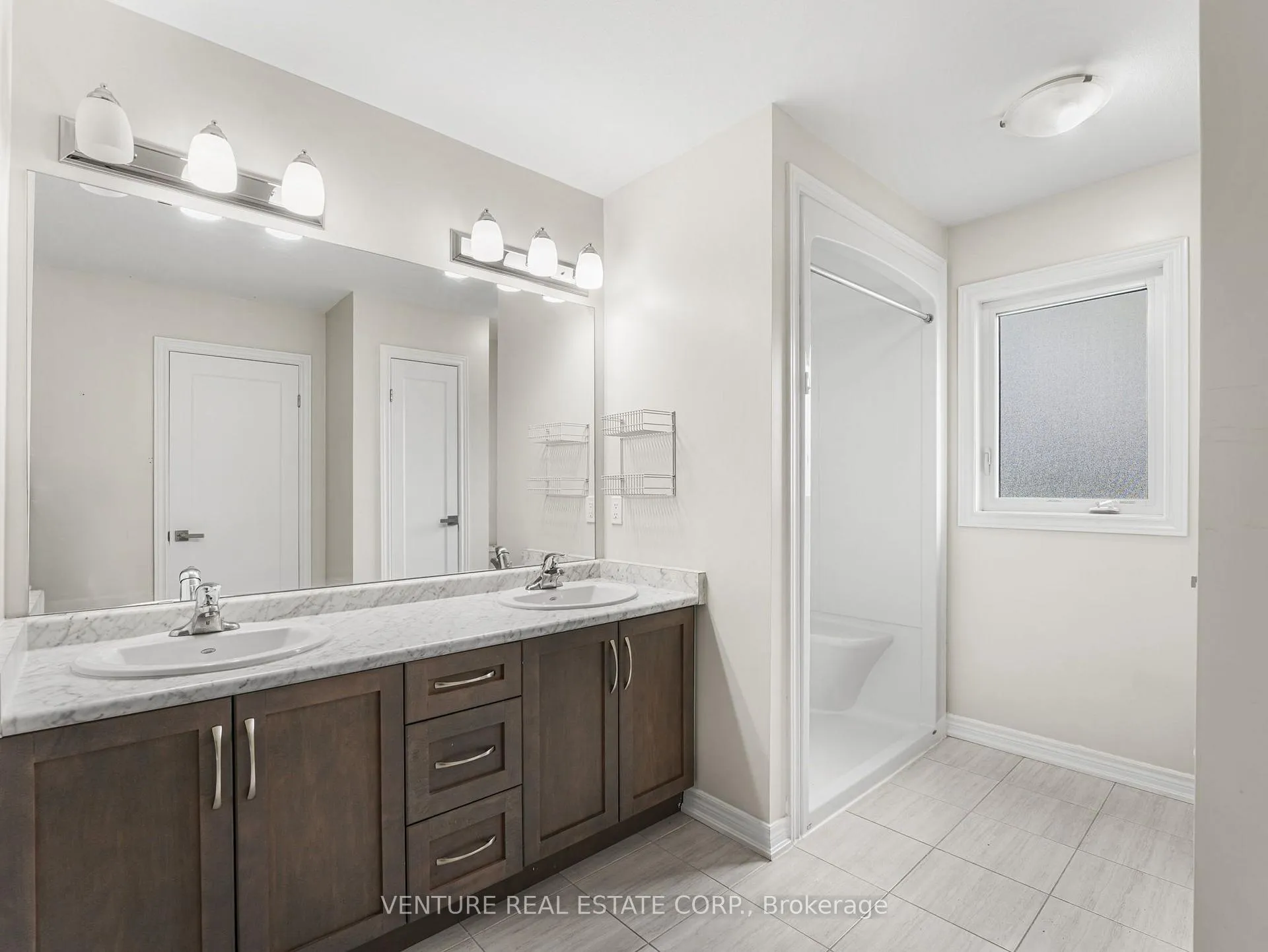Photo 22 of 6371 Sam Iorfida Drive, Niagara Falls, Oldfield — HOMEH