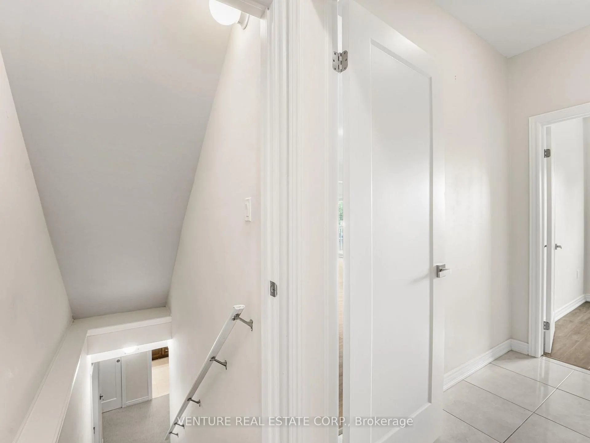 Photo 34 of 6371 Sam Iorfida Drive, Niagara Falls, Oldfield — HOMEH