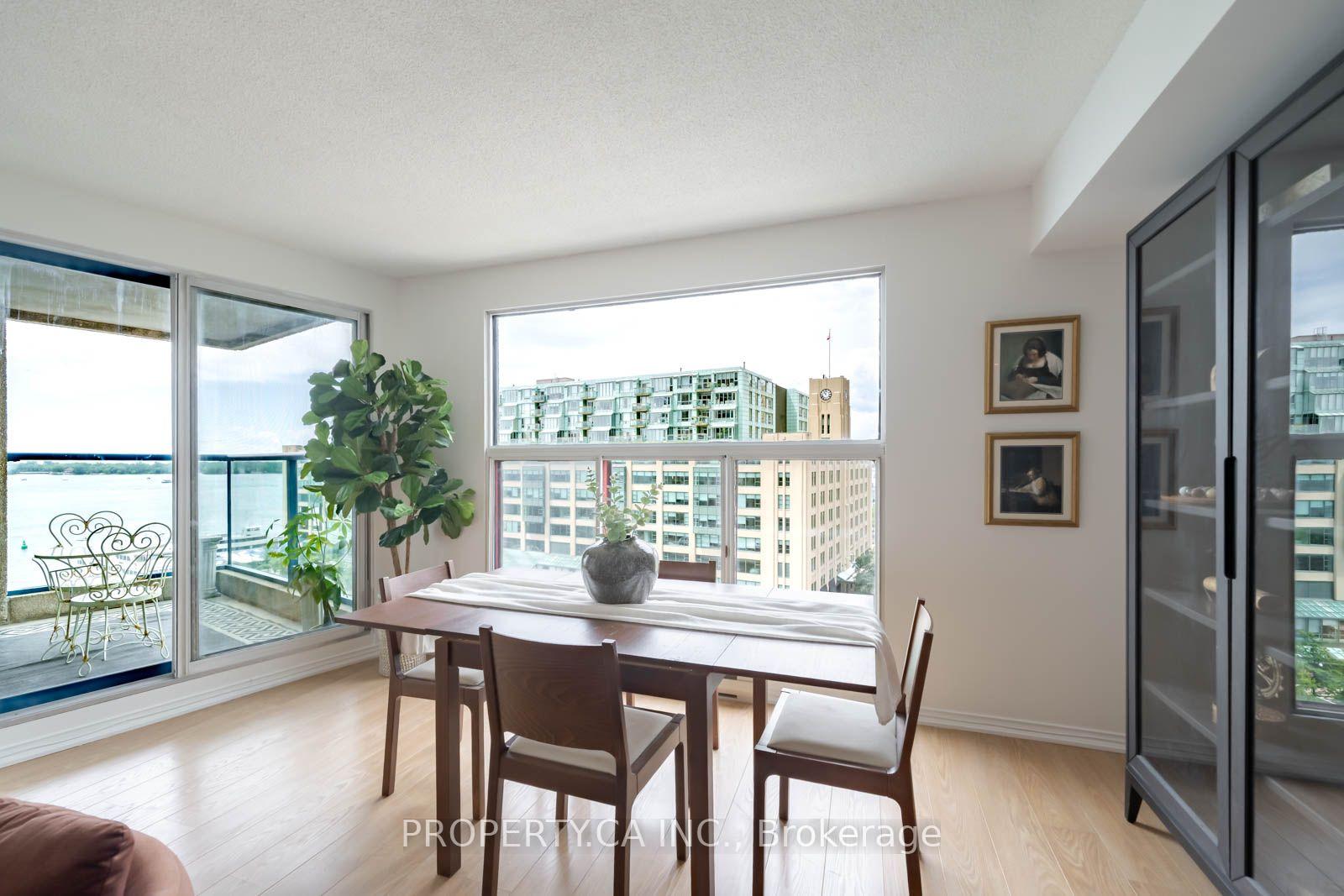 Photo 13 of Unit 1111, 77 Harbour Square, Toronto, Waterfront Communities — HOMEH
