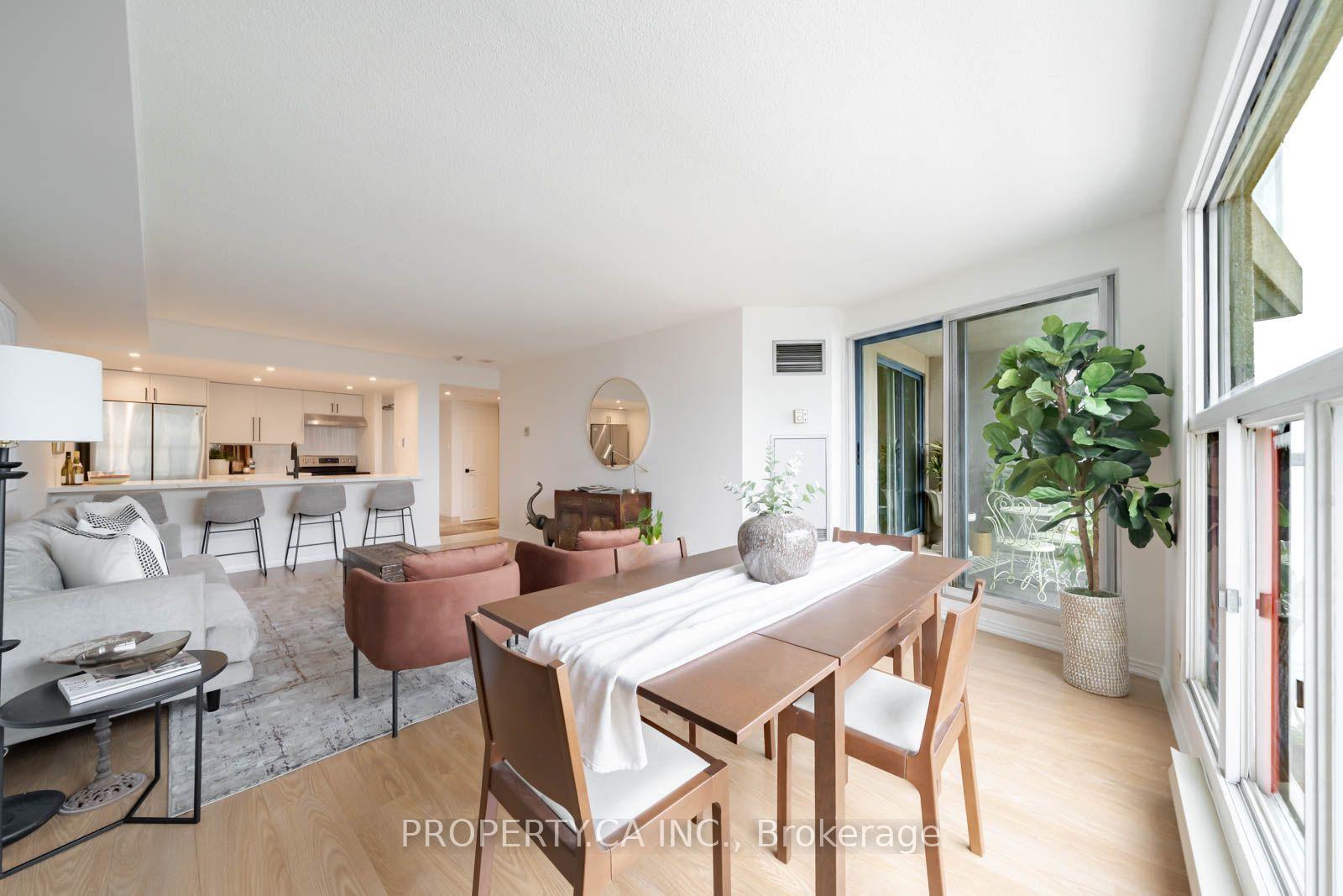 Photo 15 of Unit 1111, 77 Harbour Square, Toronto, Waterfront Communities — HOMEH