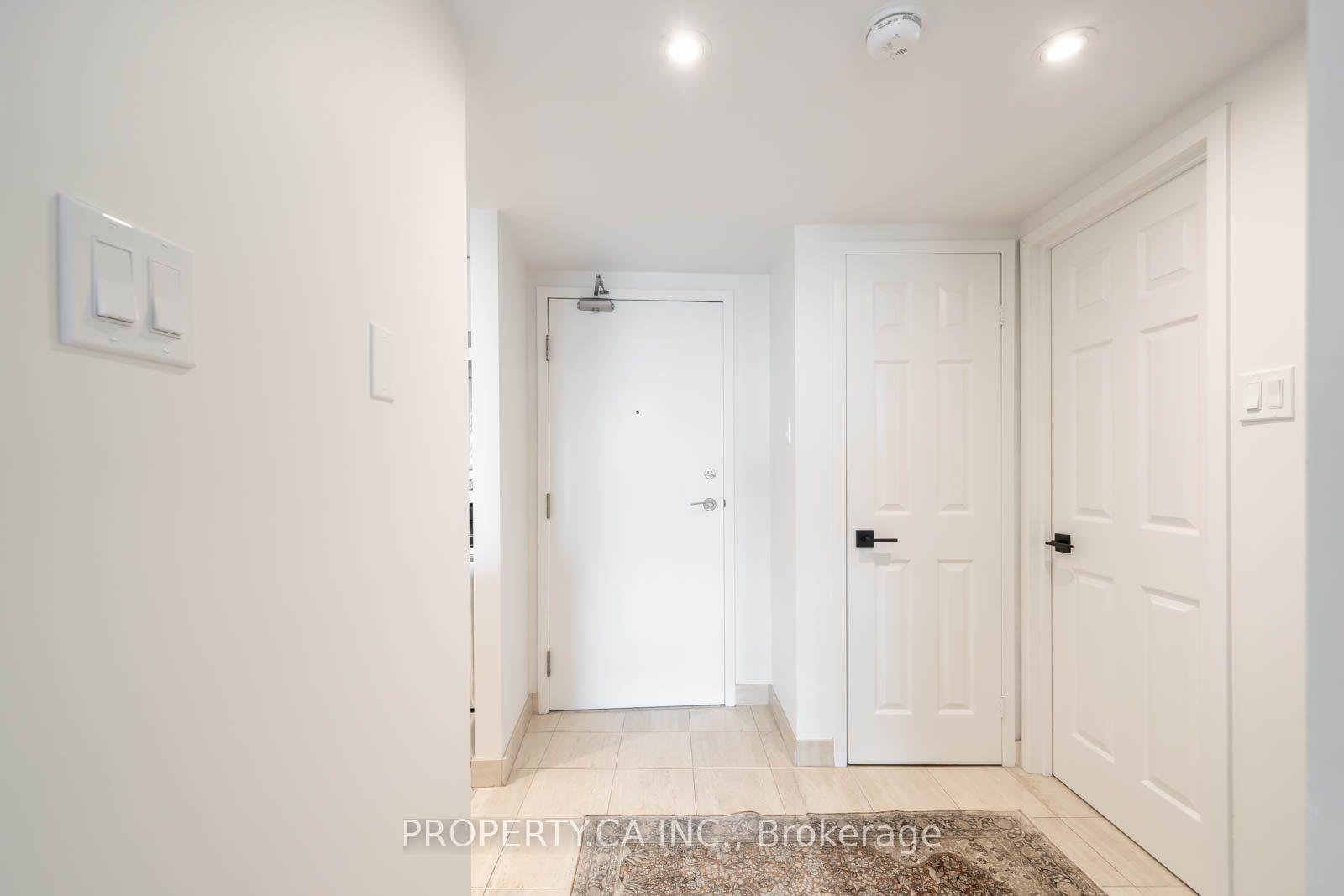 Photo 16 of Unit 1111, 77 Harbour Square, Toronto, Waterfront Communities — HOMEH