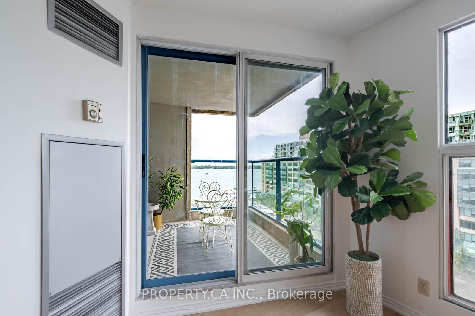 Photo 30 of Unit 1111, 77 Harbour Square, Toronto, Waterfront Communities — HOMEH
