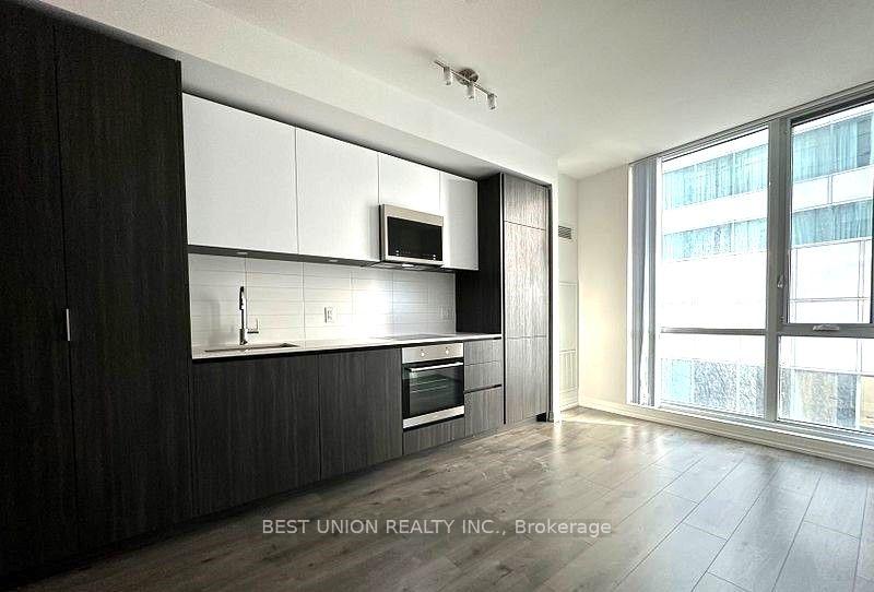 Photo 3 of Unit 1211, 8 Widmer Street, Toronto, Waterfront Communities — HOMEH