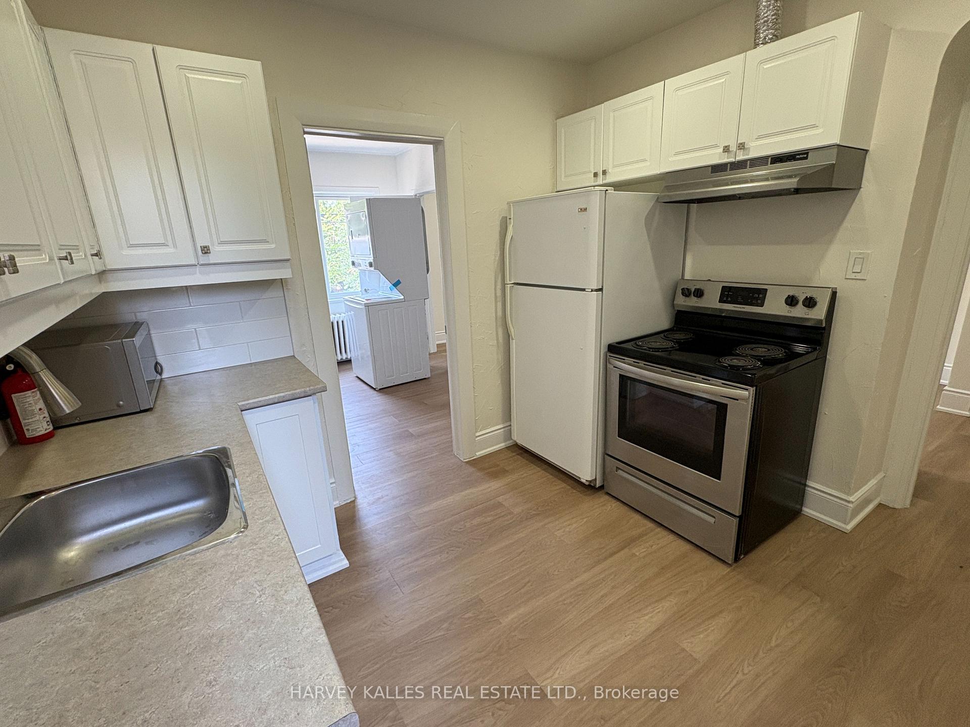 Photo 3 of Unit A, 1611 Bayview Avenue, Toronto, Leaside — HOMEH