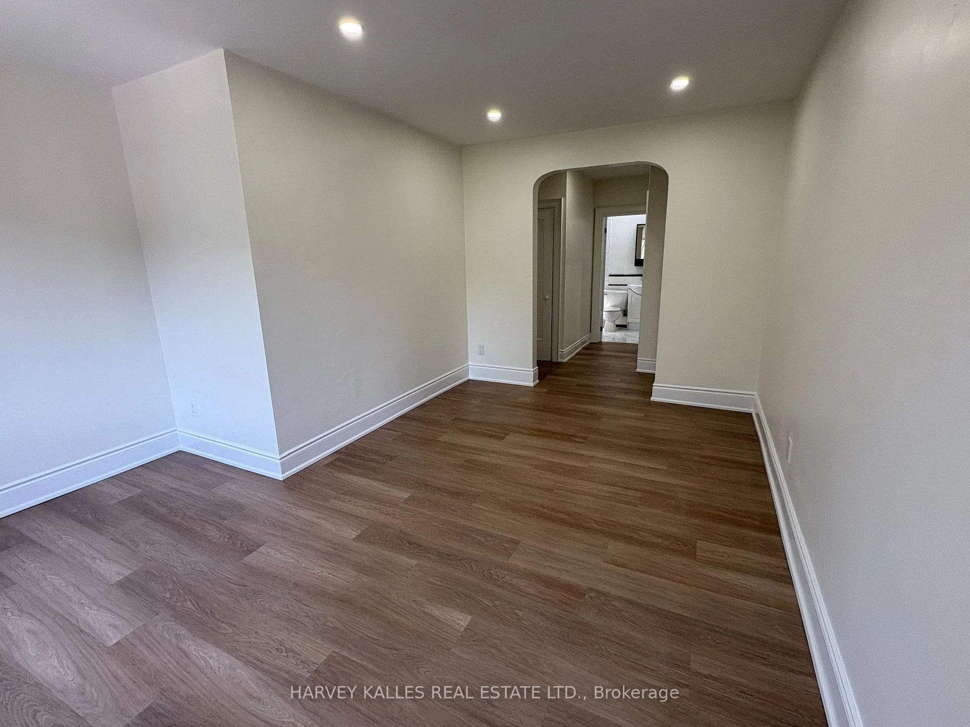 Photo 12 of Unit A, 1611 Bayview Avenue, Toronto, Leaside — HOMEH