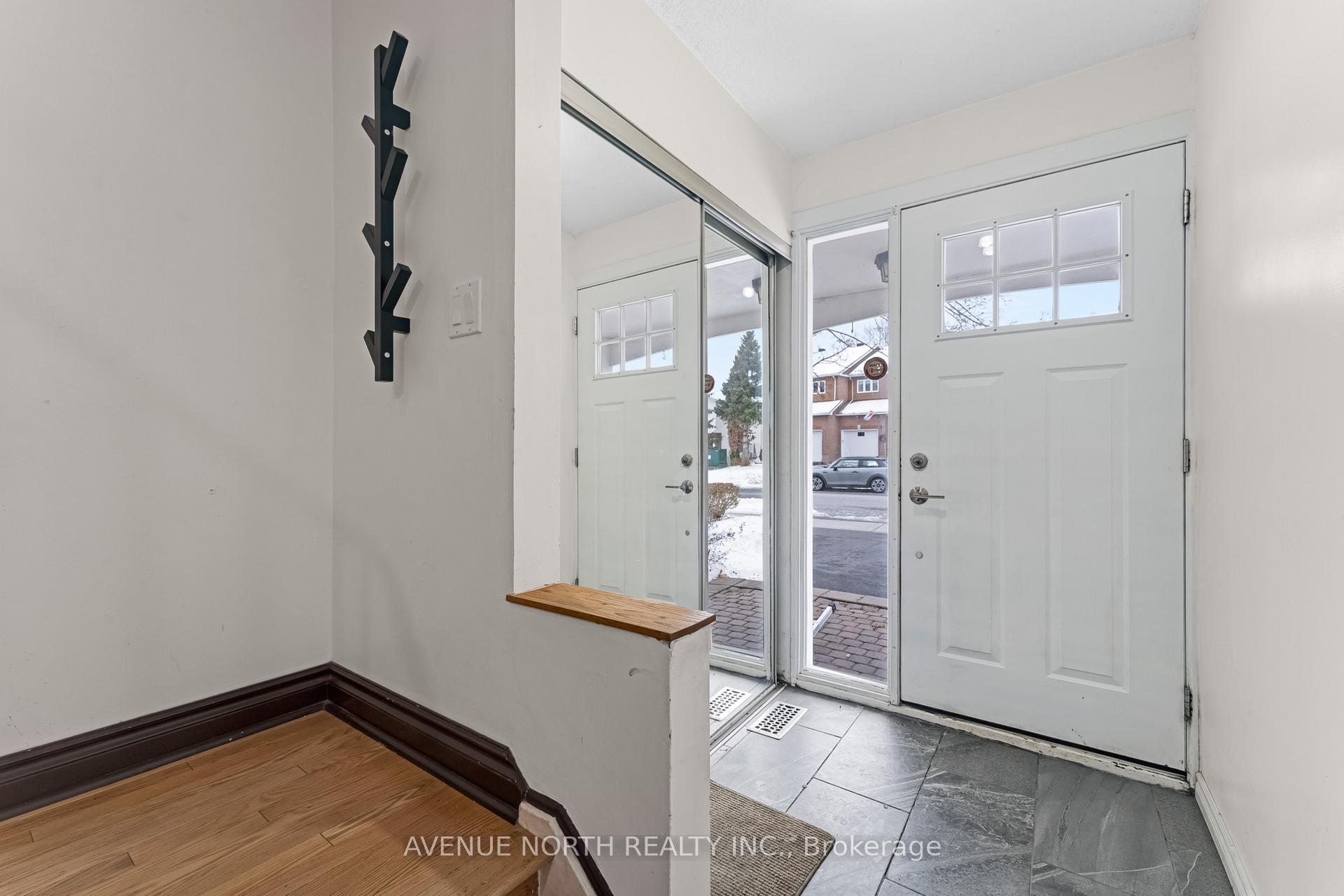 Photo 1 of 3489 Southgate Road, Ottawa, South Keys — HOMEH