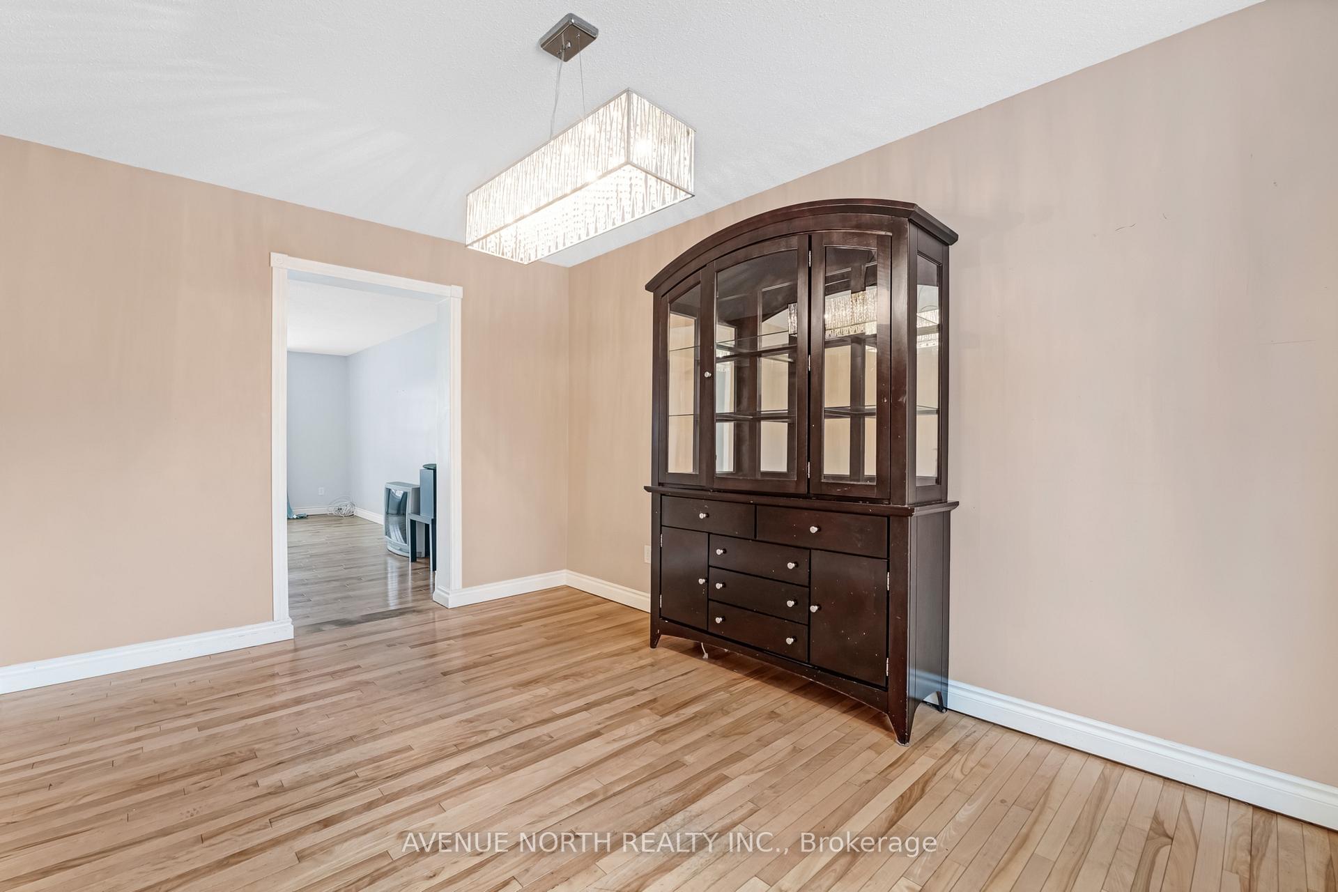Photo 6 of 3489 Southgate Road, Ottawa, South Keys — HOMEH