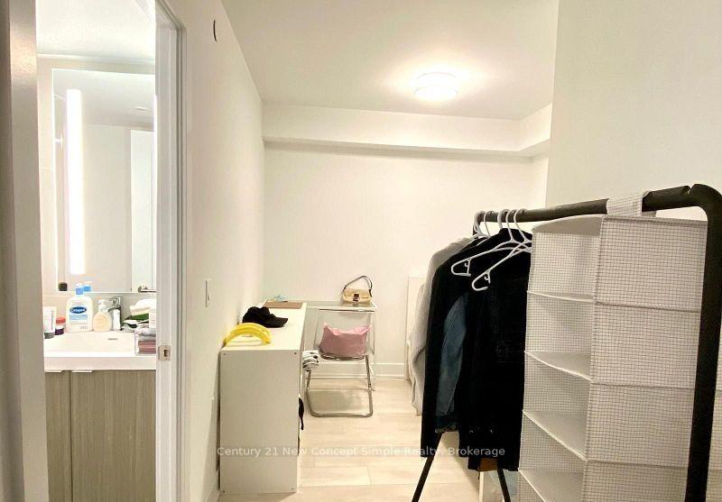 Photo 6 of Unit 1121, 585 Bloor Street, Toronto, North St. James Town — HOMEH