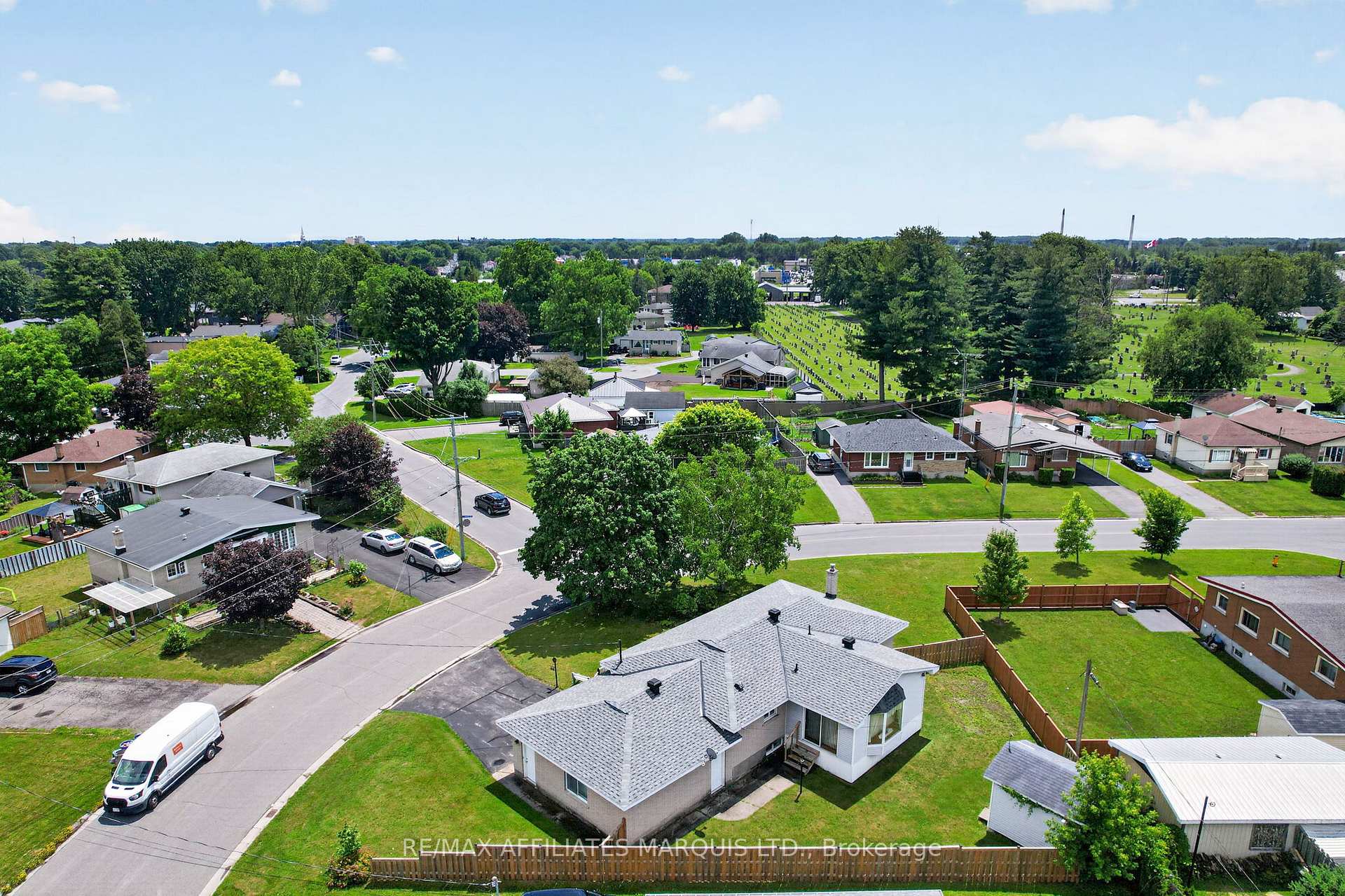 Photo 34 of 1212 Brodeur Street, Cornwall, Cornwall — HOMEH