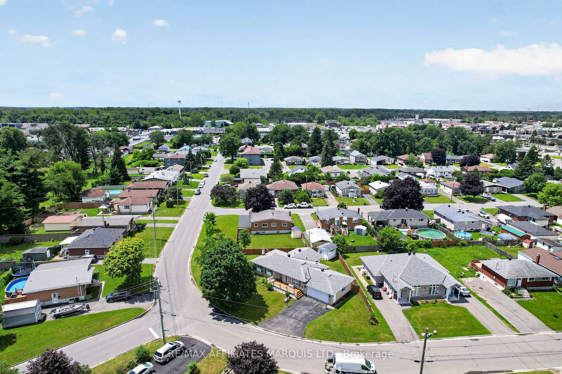 Photo 36 of 1212 Brodeur Street, Cornwall, Cornwall — HOMEH