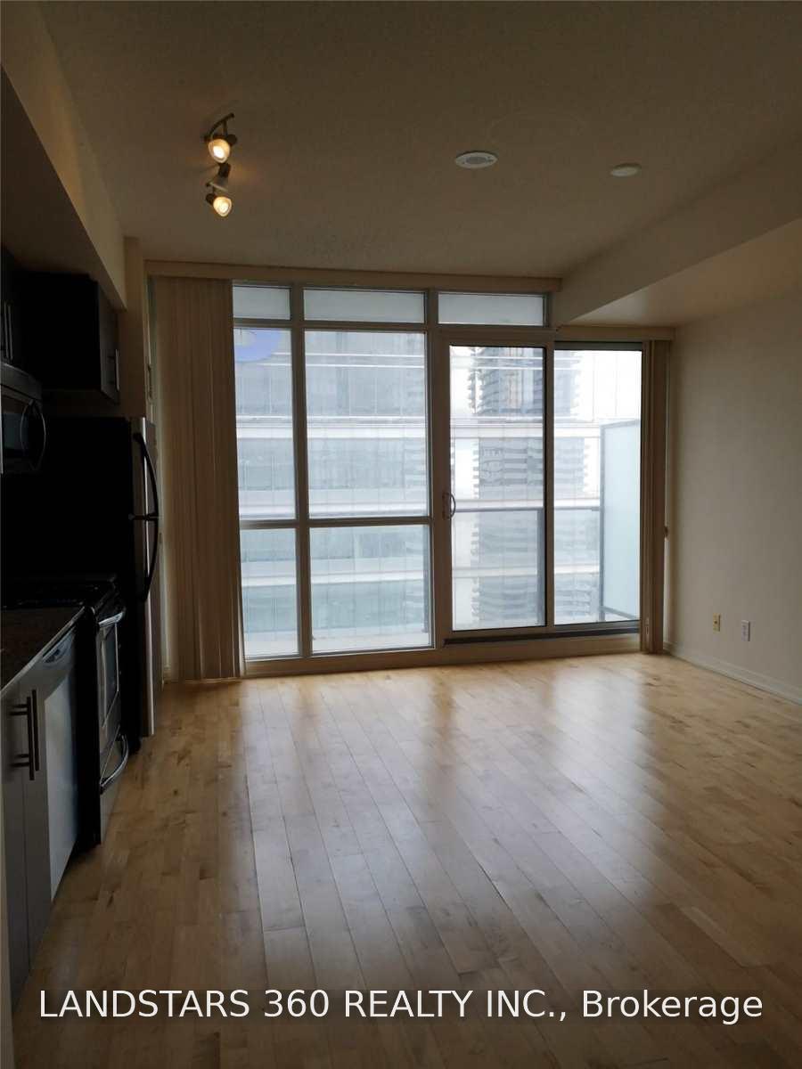 Photo 2 of Unit 3706, 65 Bremner Boulevard, Toronto, Waterfront Communities — HOMEH