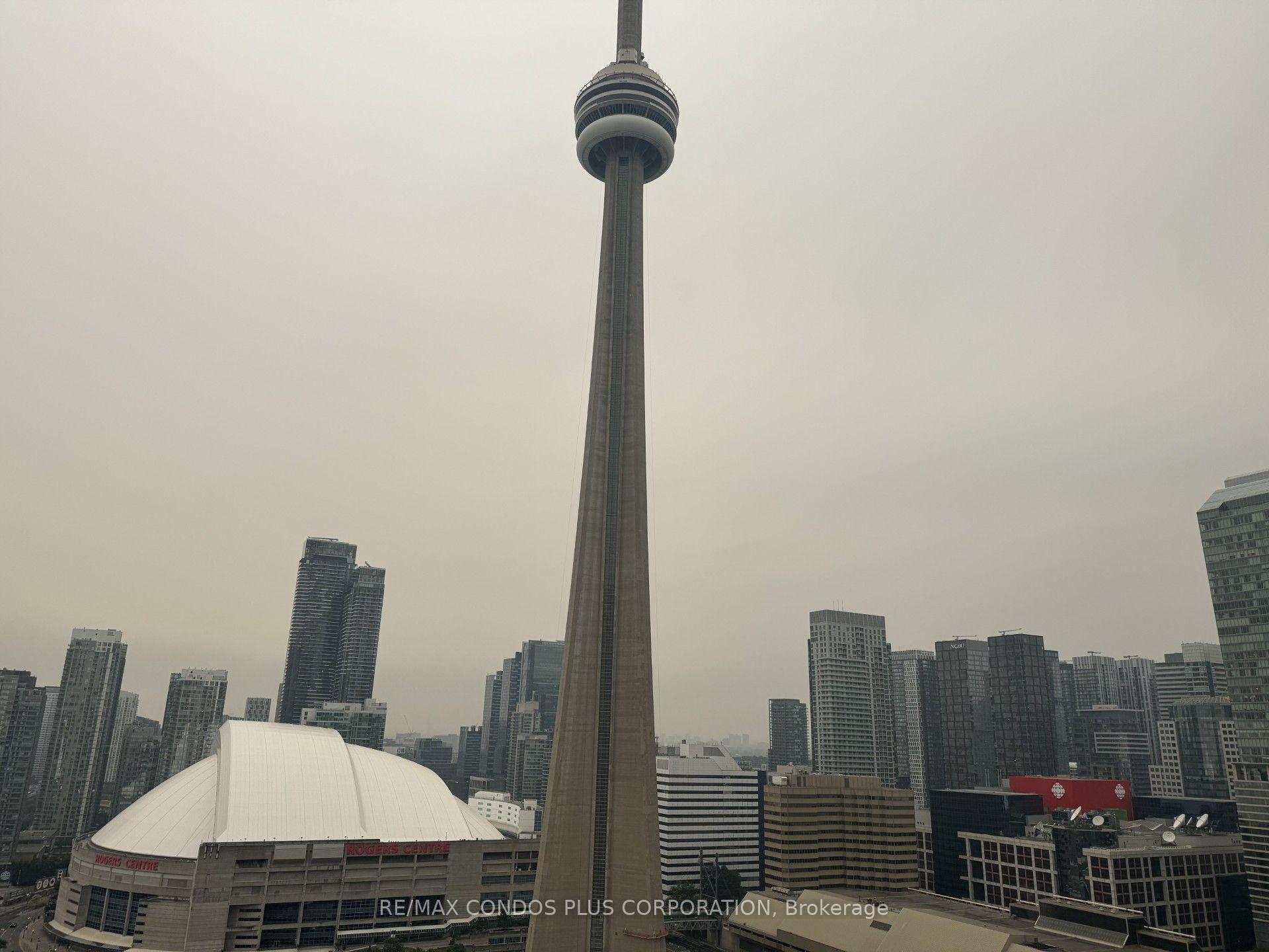 Photo 2 of Unit 3712, 30 Grand Trunk Crescent, Toronto, Waterfront Communities — HOMEH
