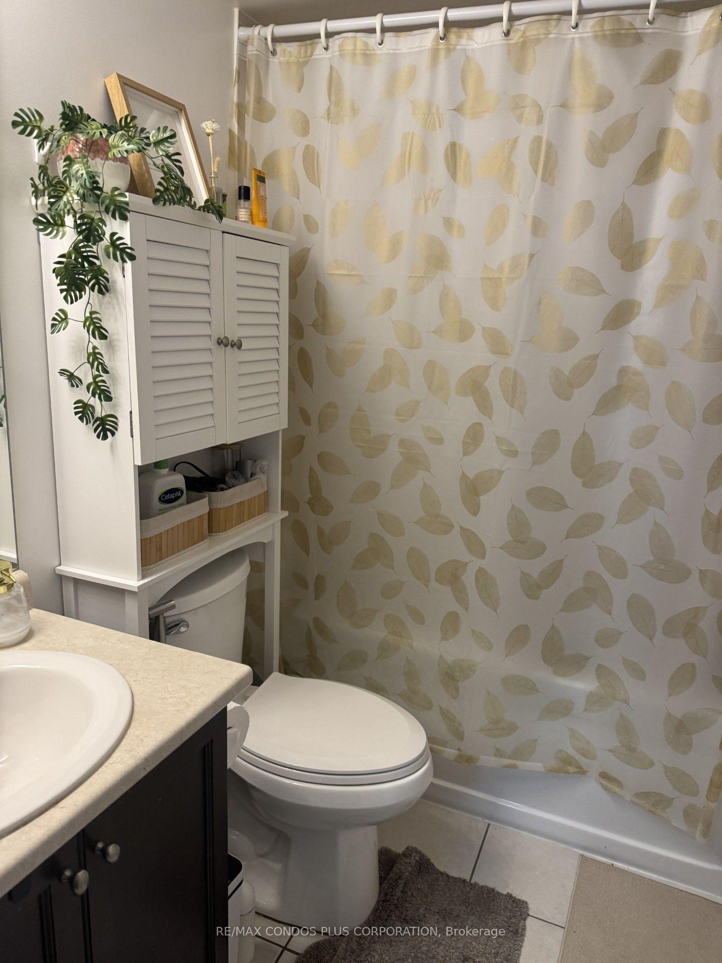 Photo 4 of Unit 3712, 30 Grand Trunk Crescent, Toronto, Waterfront Communities — HOMEH