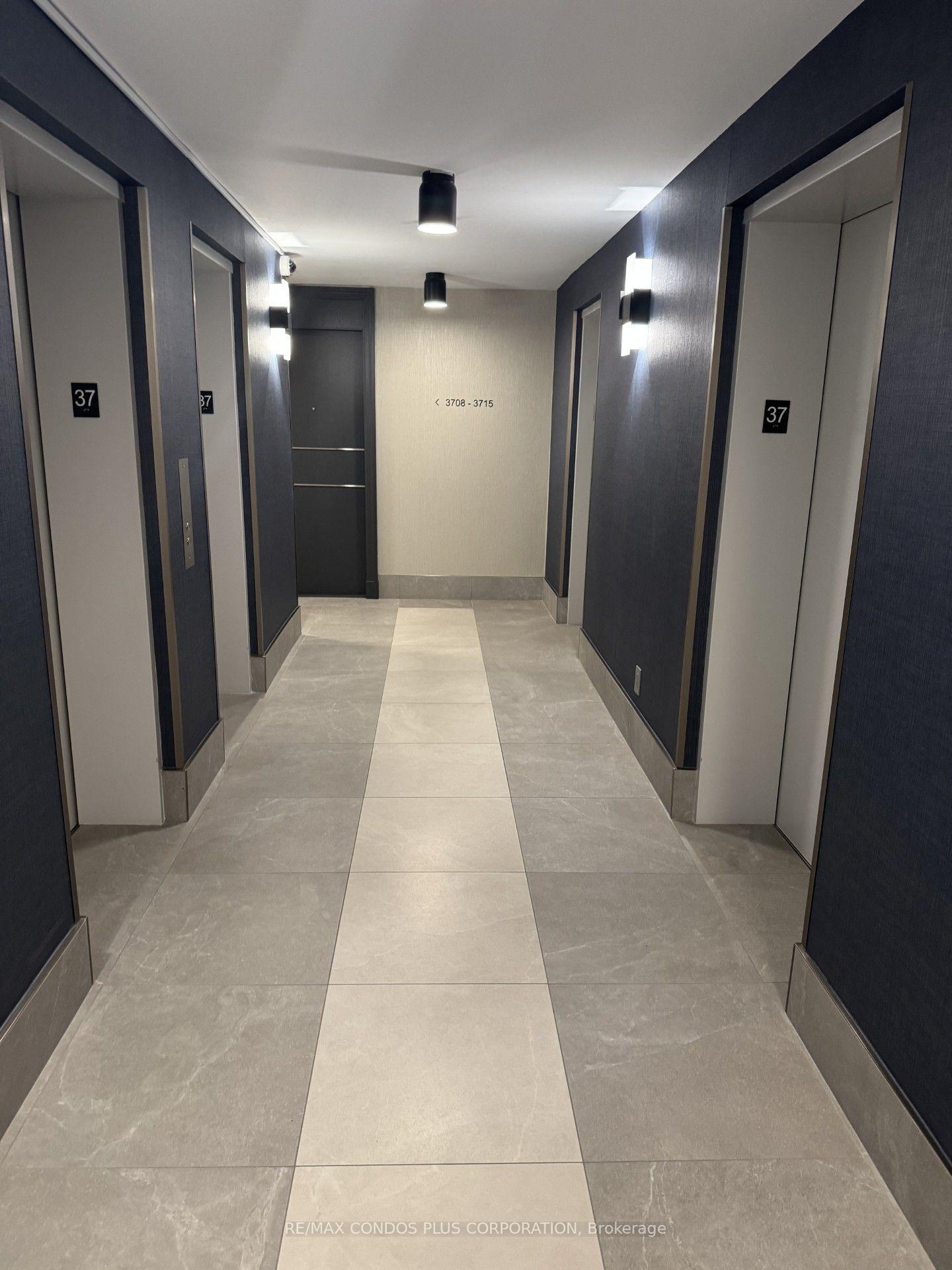 Photo 6 of Unit 3712, 30 Grand Trunk Crescent, Toronto, Waterfront Communities — HOMEH