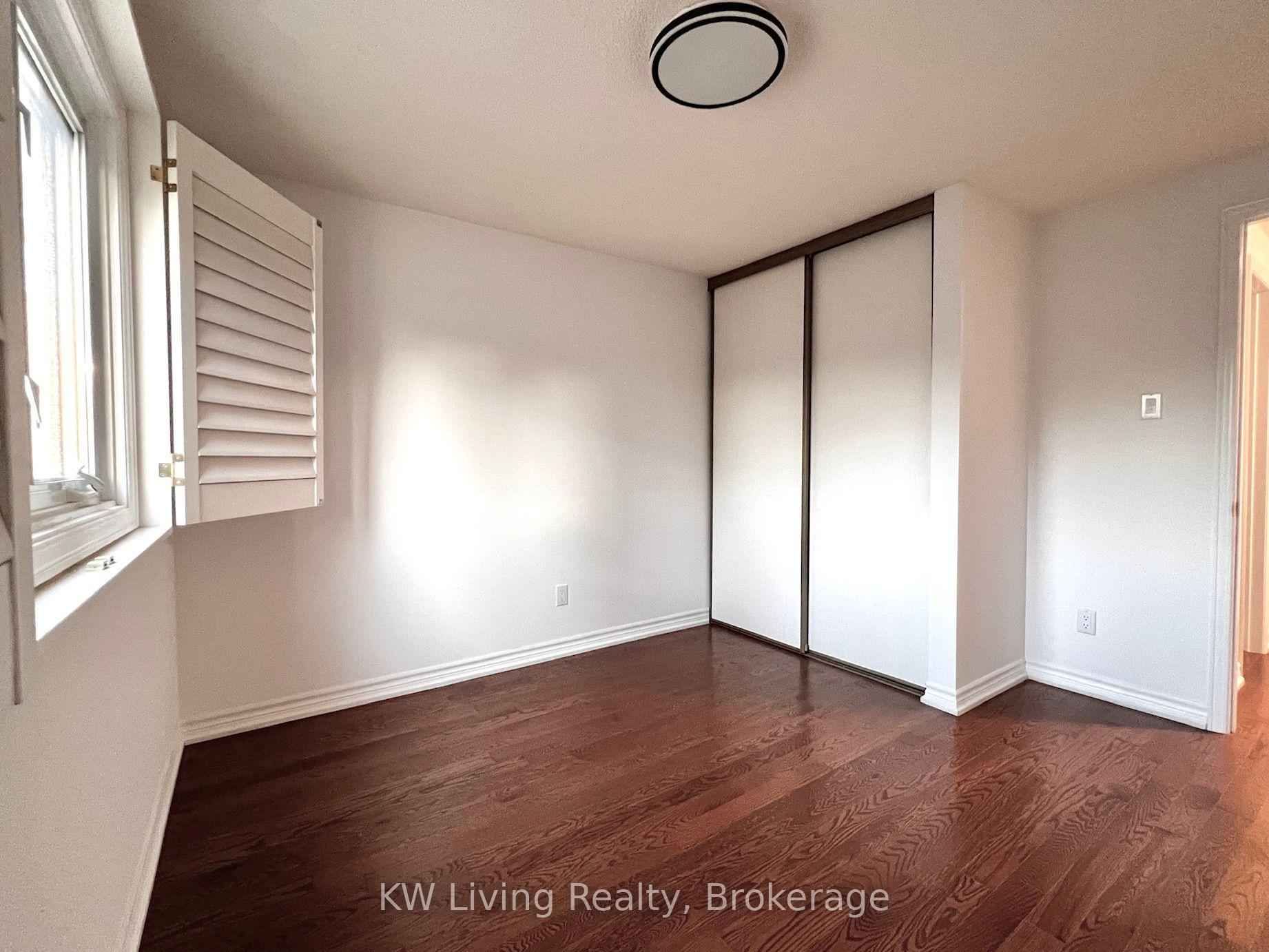 Photo 25 of 92 Breckonwood Crescent, Markham, Aileen-Willowbrook — HOMEH