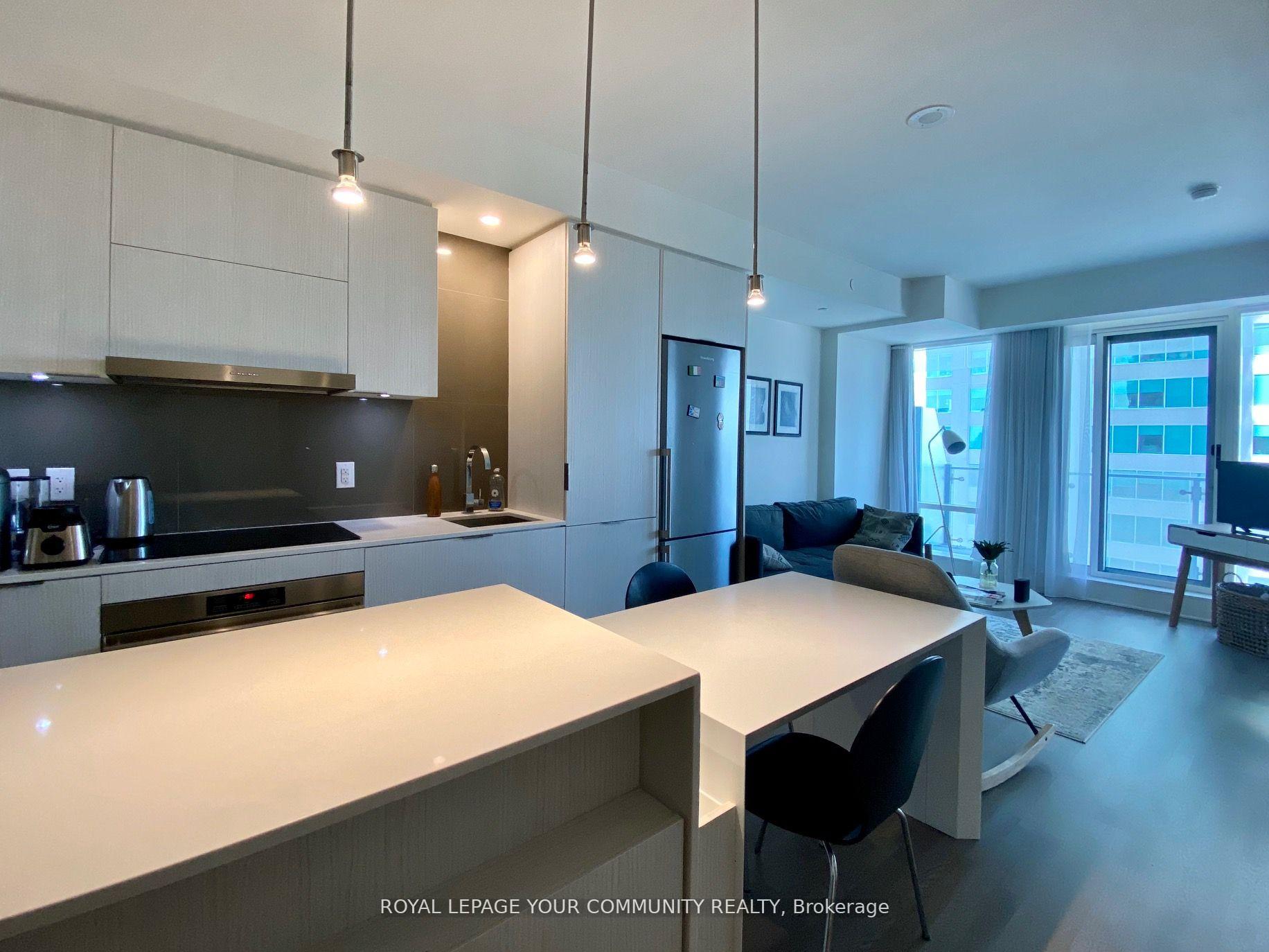 Photo 2 of Unit 2812, 1 Bloor Street E, Toronto, Church-Yonge Corridor — HOMEH