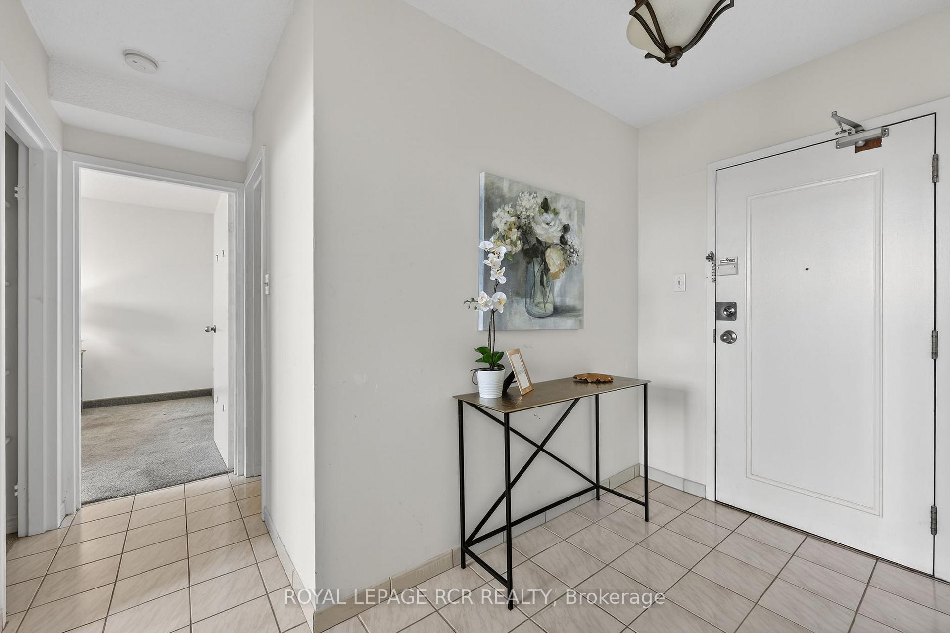 Photo 3 of Unit 67, 16 Fourth Street, Orangeville — HOMEH