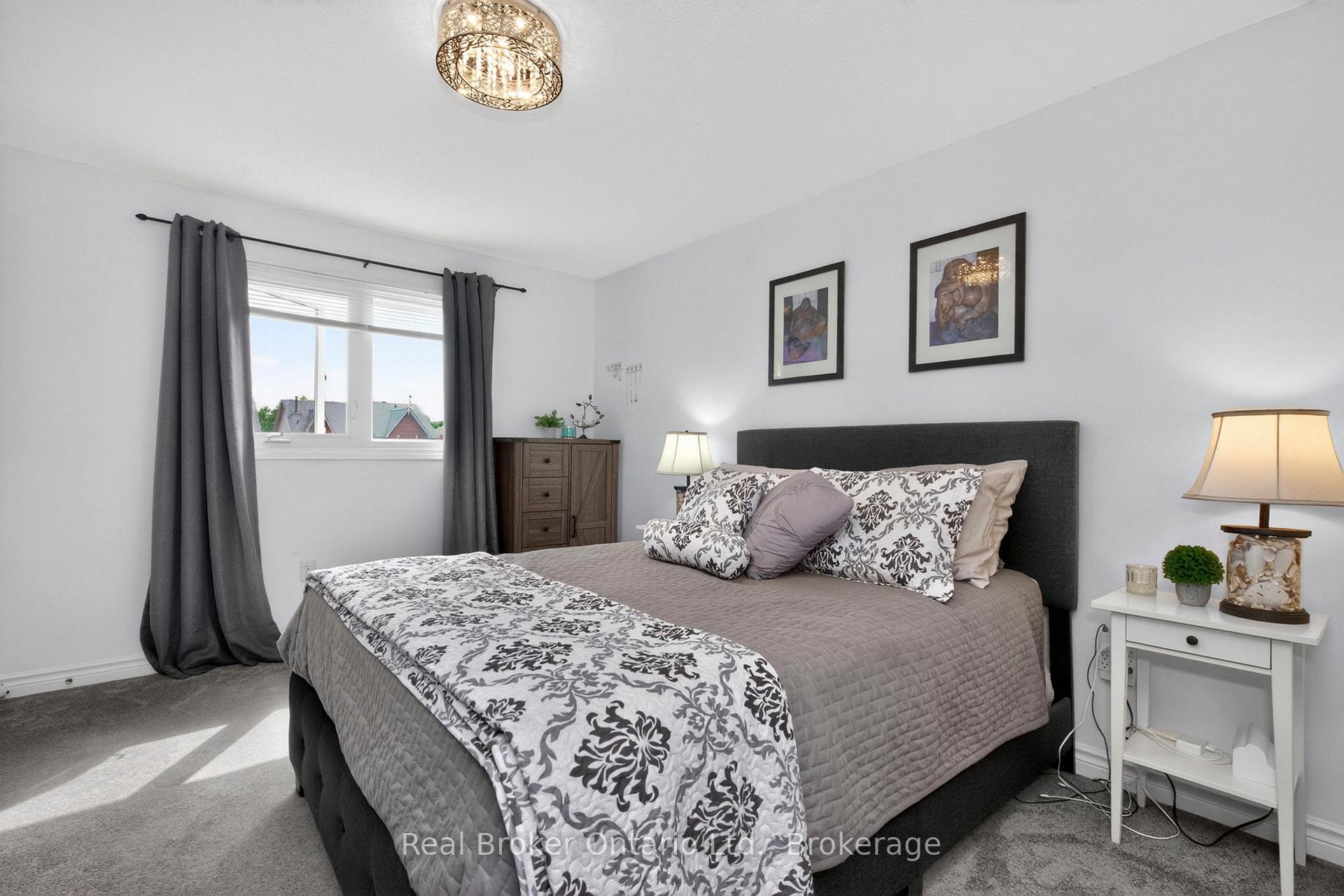 Photo 16 of 94 Golden Meadow Road, Barrie, Bayshore — HOMEH