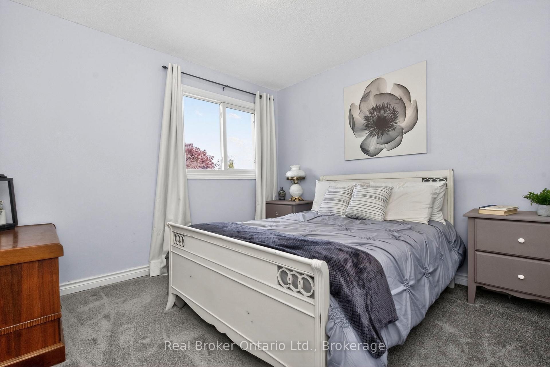 Photo 20 of 94 Golden Meadow Road, Barrie, Bayshore — HOMEH
