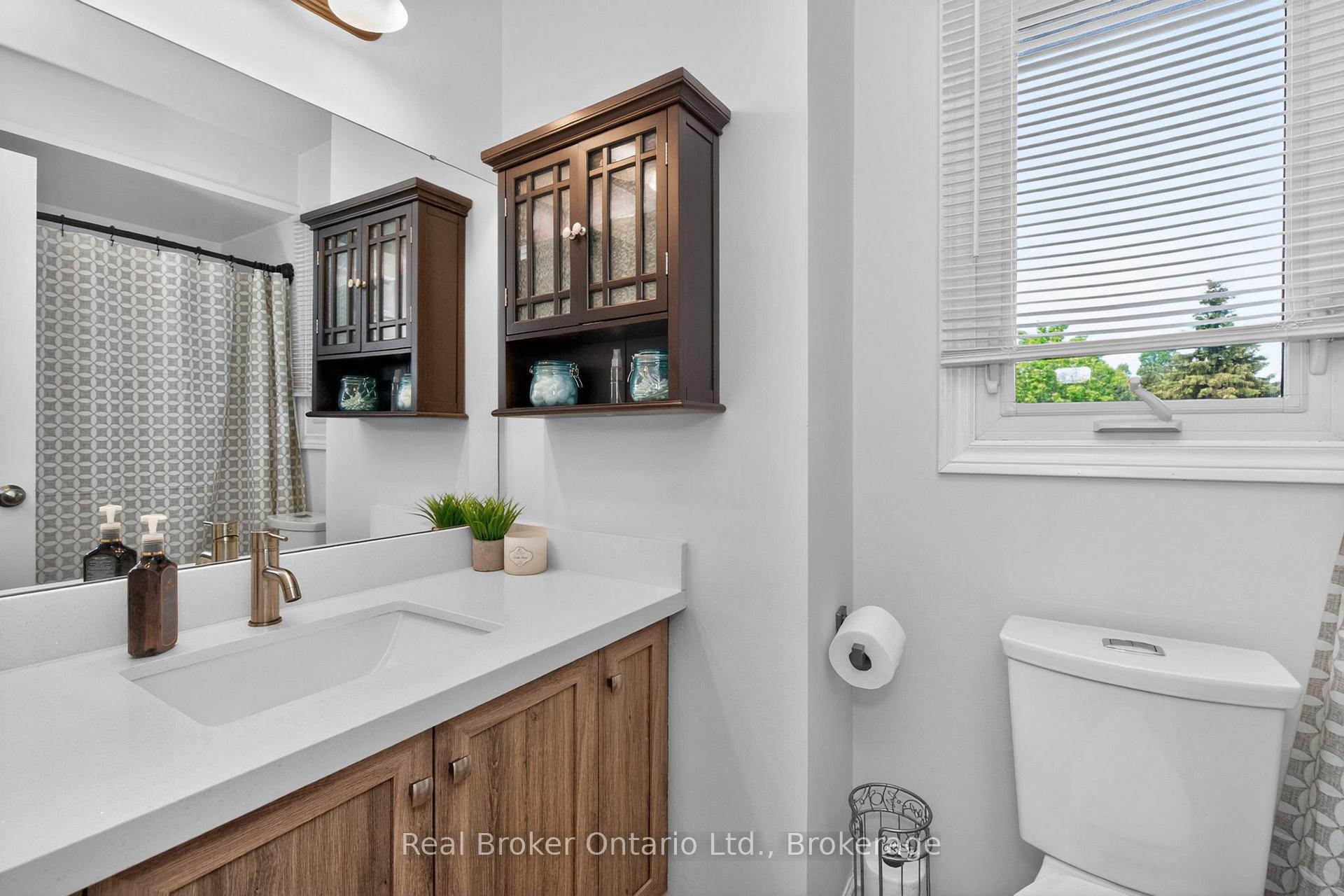 Photo 22 of 94 Golden Meadow Road, Barrie, Bayshore — HOMEH