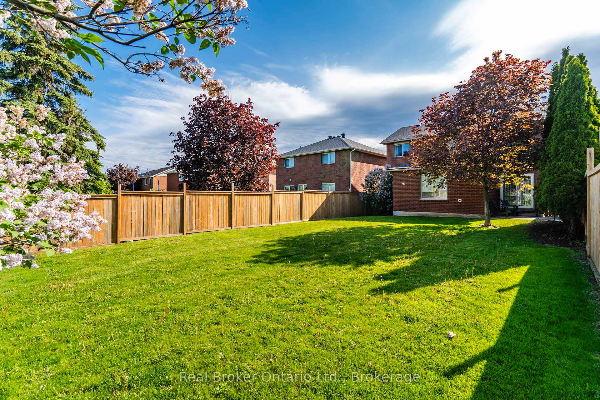 Photo 25 of 94 Golden Meadow Road, Barrie, Bayshore — HOMEH