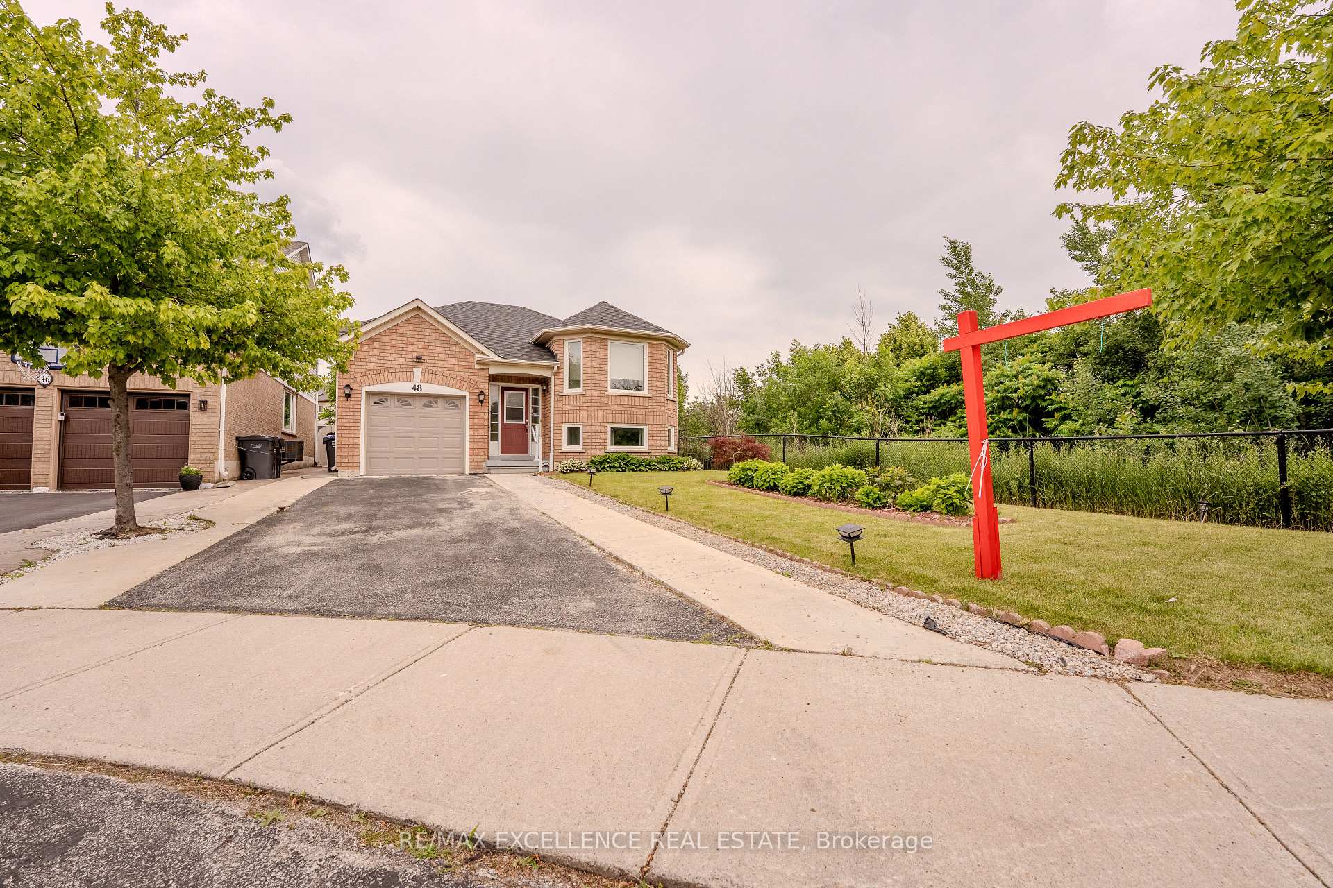 Photo 1 of 48 Ridgemore Crescent, Brampton, Fletcher's Meadow — HOMEH