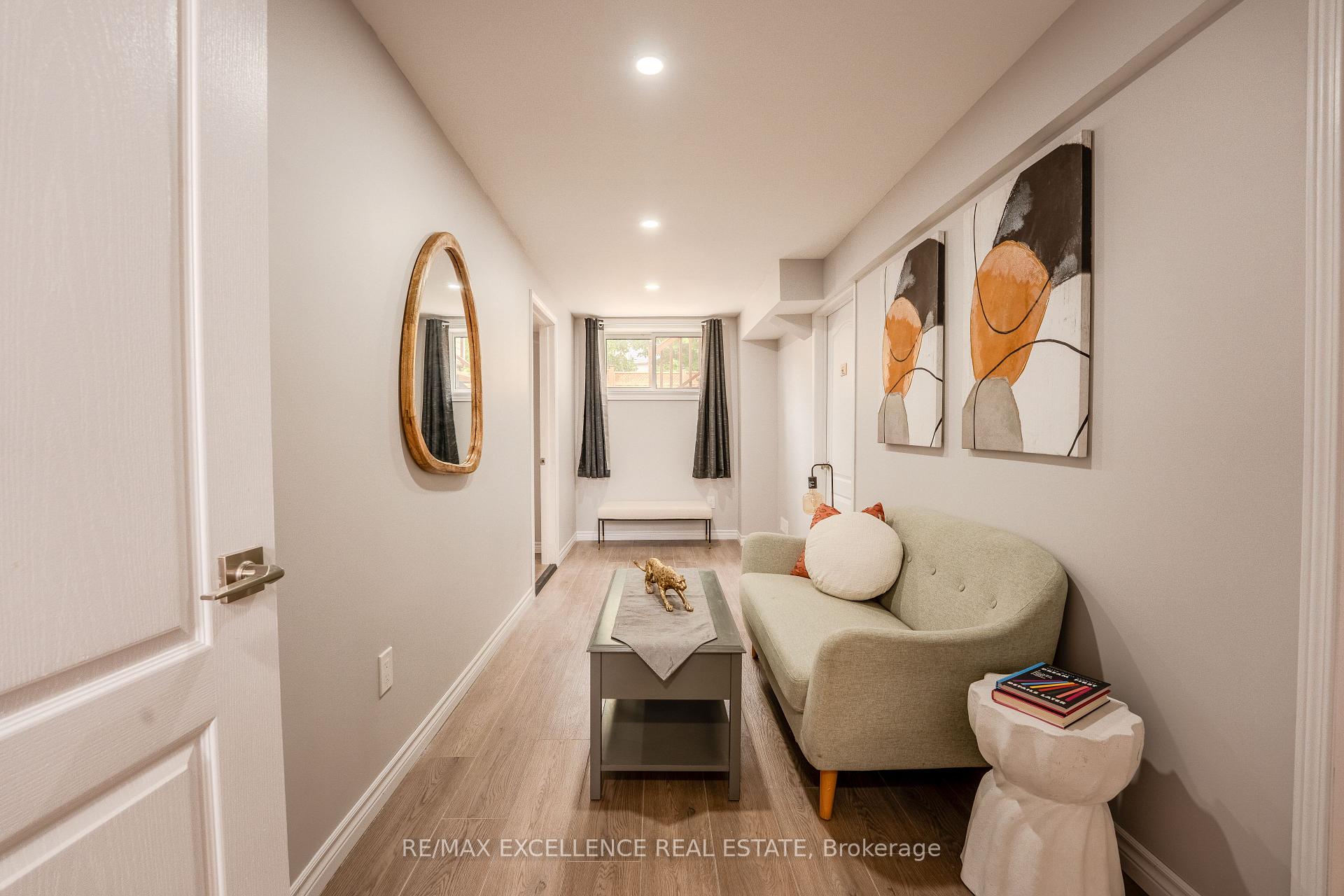 Photo 22 of 48 Ridgemore Crescent, Brampton, Fletcher's Meadow — HOMEH