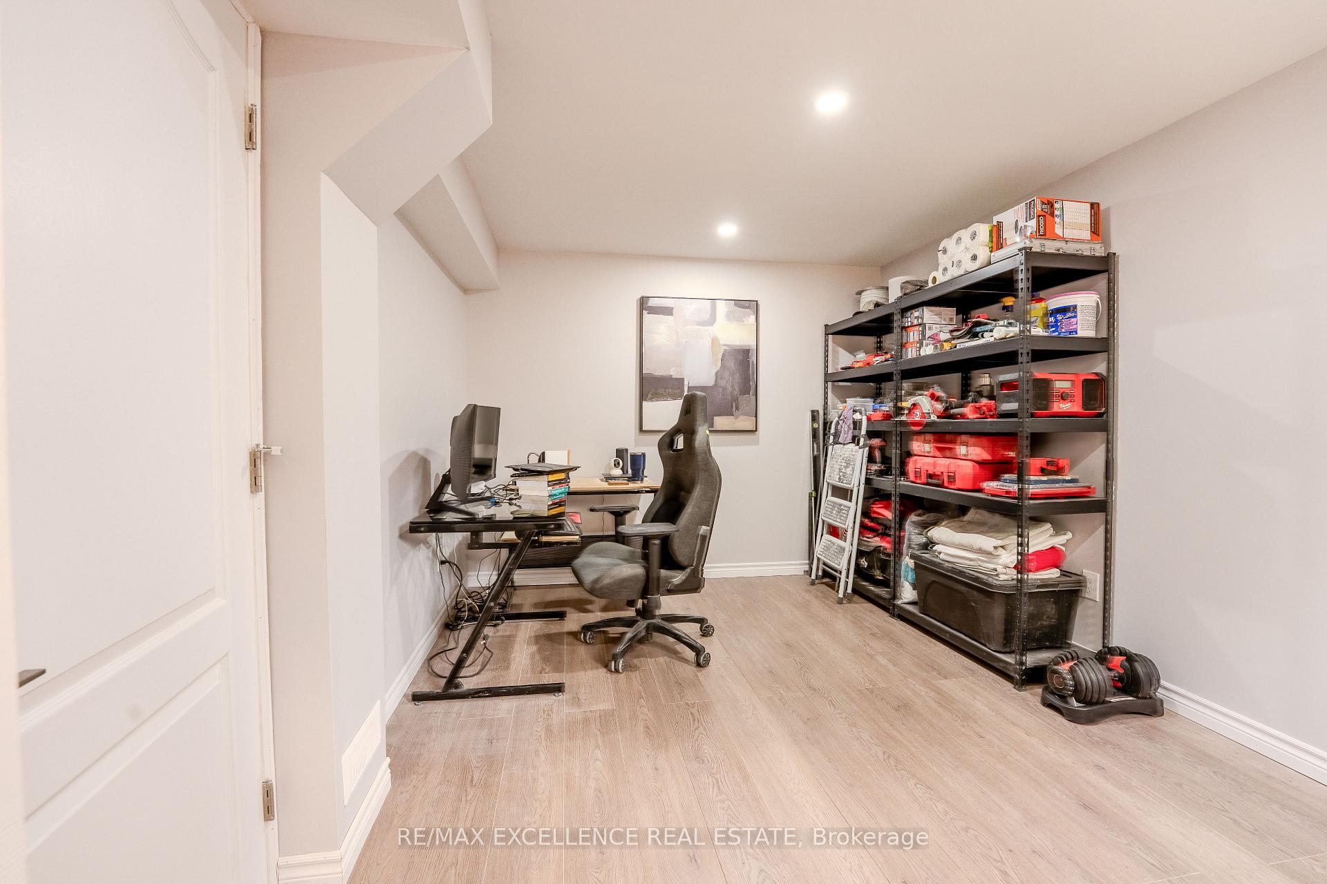 Photo 24 of 48 Ridgemore Crescent, Brampton, Fletcher's Meadow — HOMEH