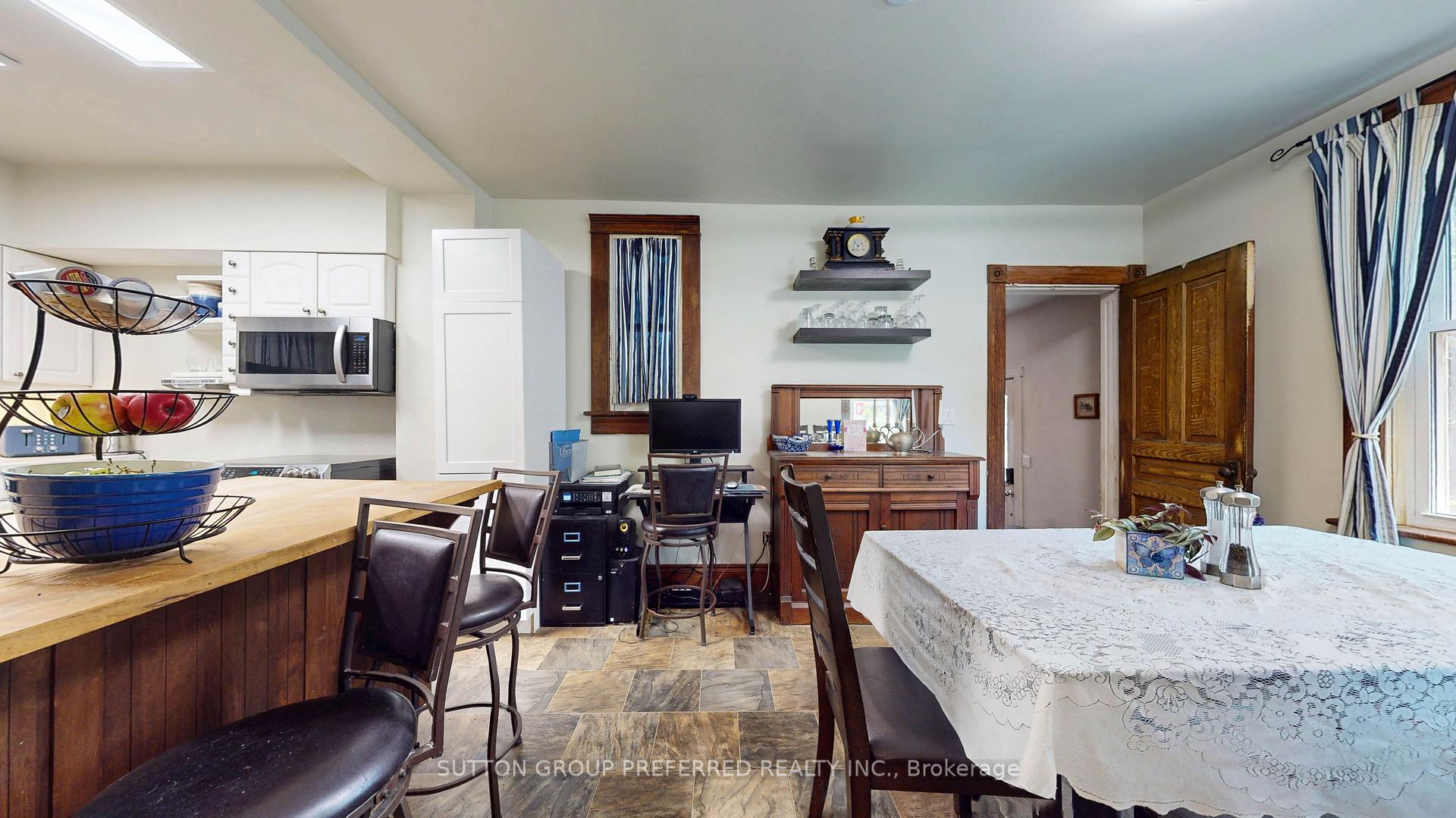 Photo 12 of 4242 Colonel Talbot Road, London, South V — HOMEH