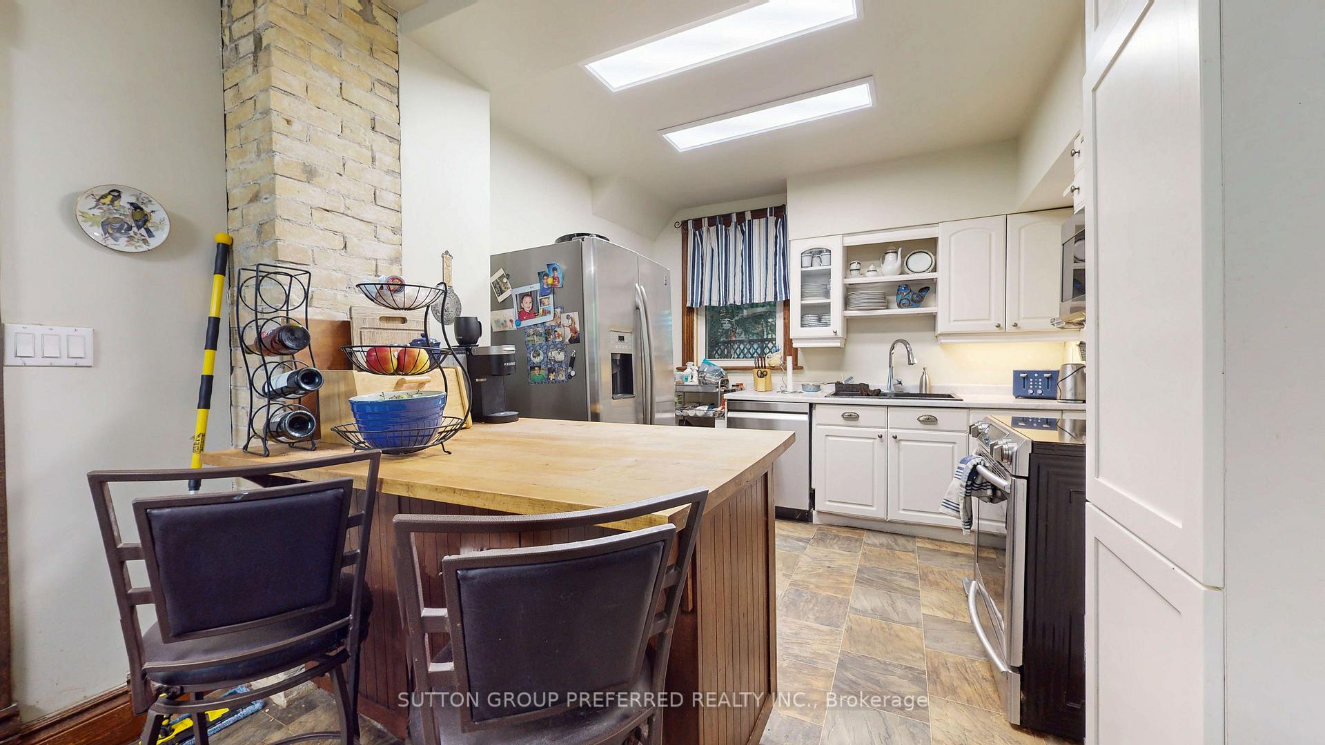 Photo 14 of 4242 Colonel Talbot Road, London, South V — HOMEH