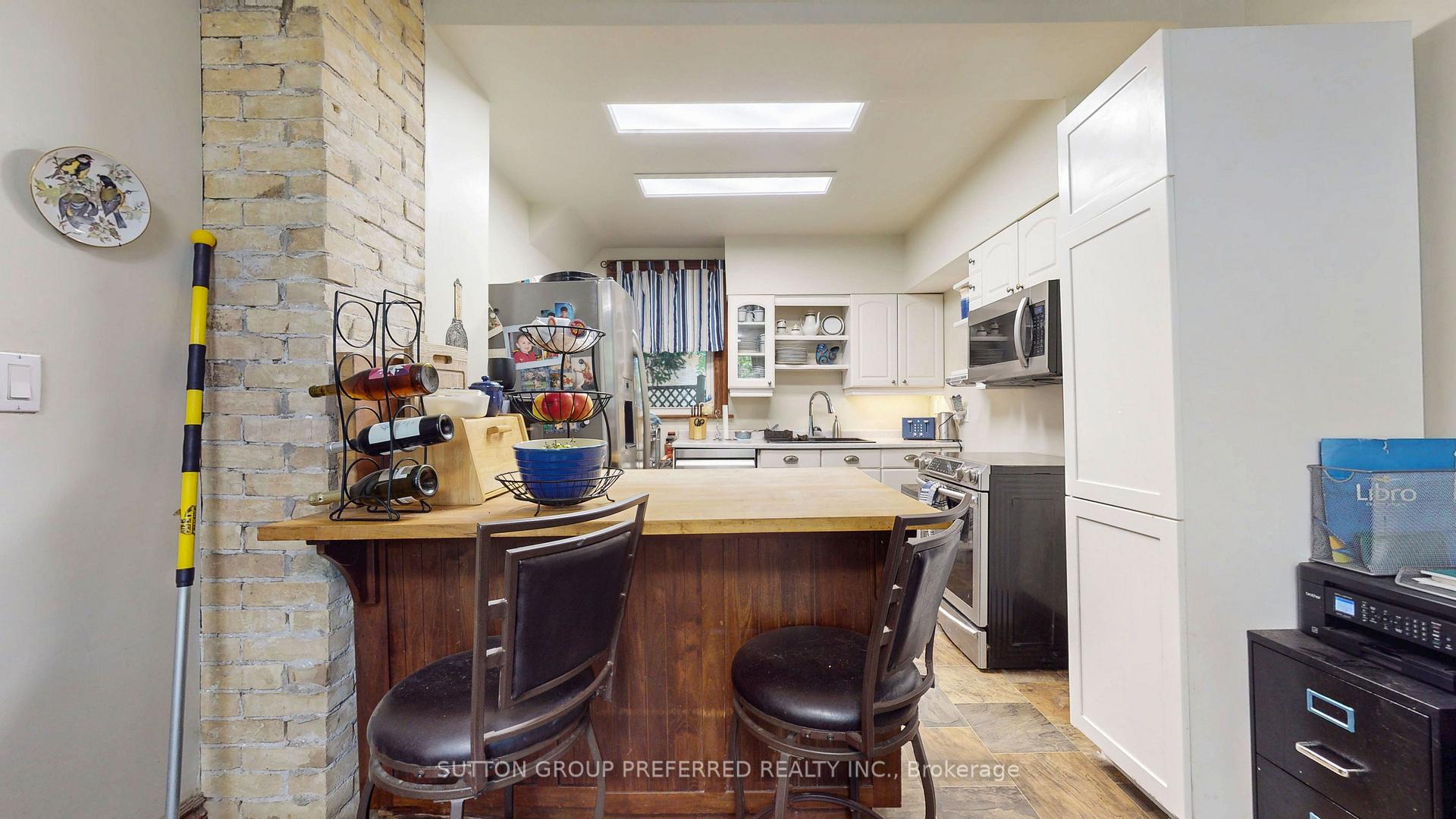 Photo 15 of 4242 Colonel Talbot Road, London, South V — HOMEH