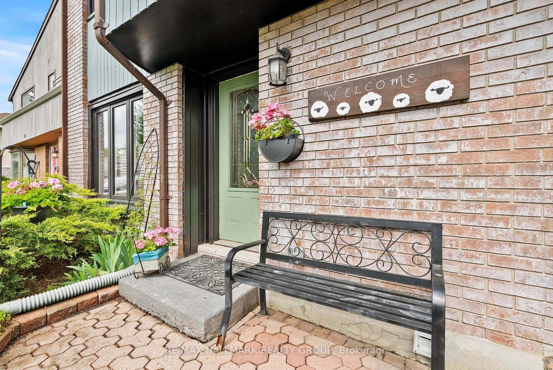 Photo 2 of 48 Sample Road, Ottawa, Hunt Club — HOMEH