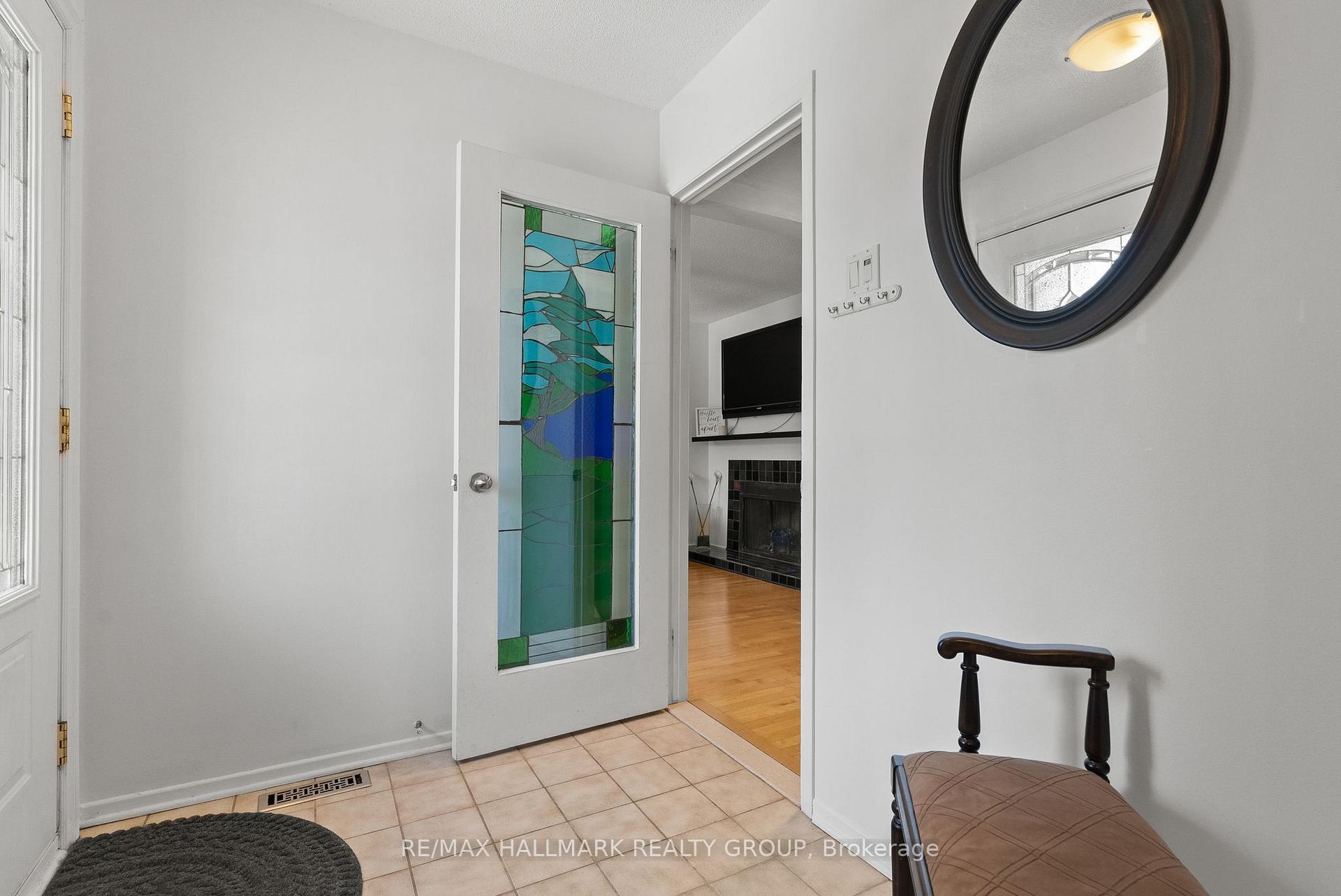 Photo 4 of 48 Sample Road, Ottawa, Hunt Club — HOMEH