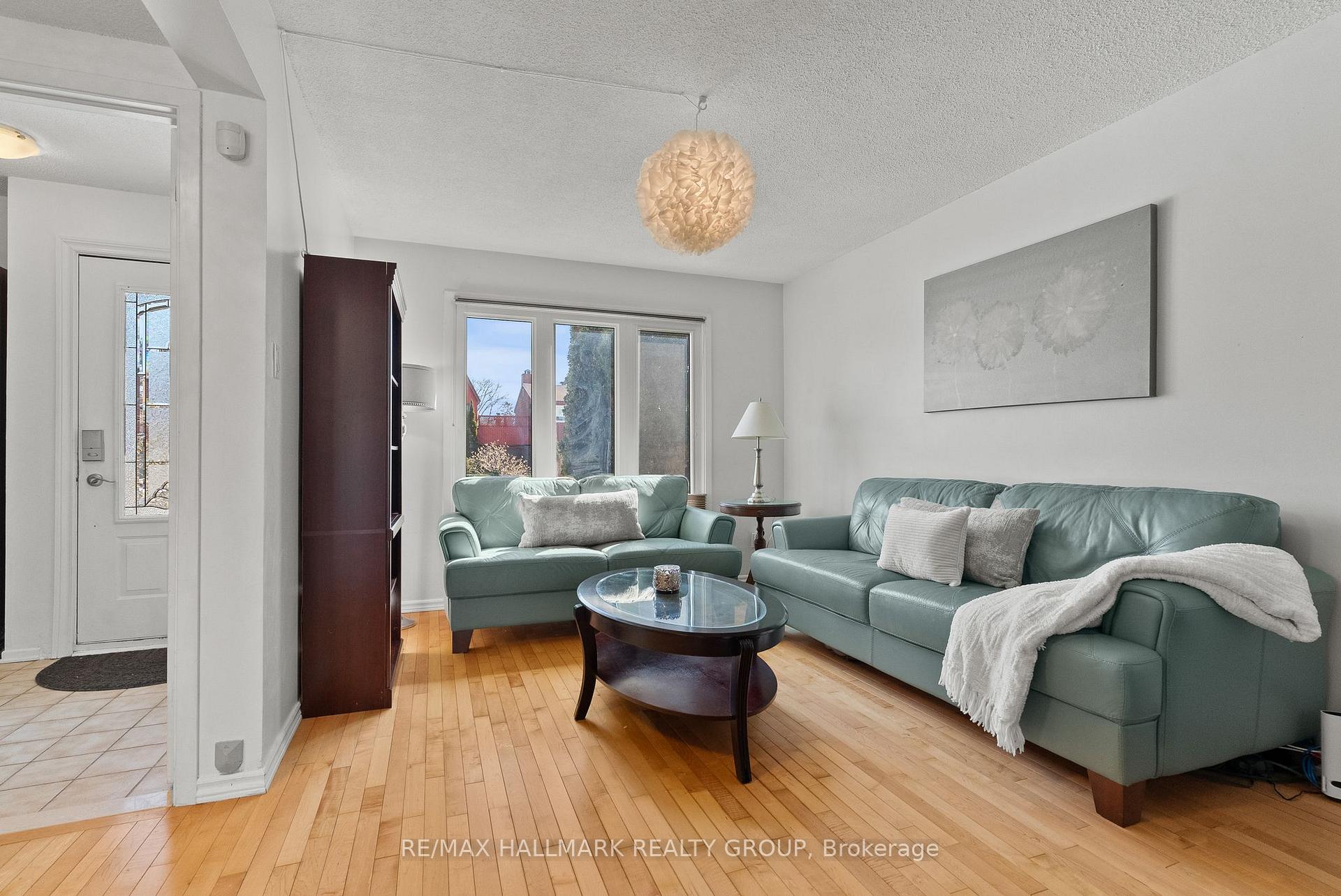 Photo 5 of 48 Sample Road, Ottawa, Hunt Club — HOMEH