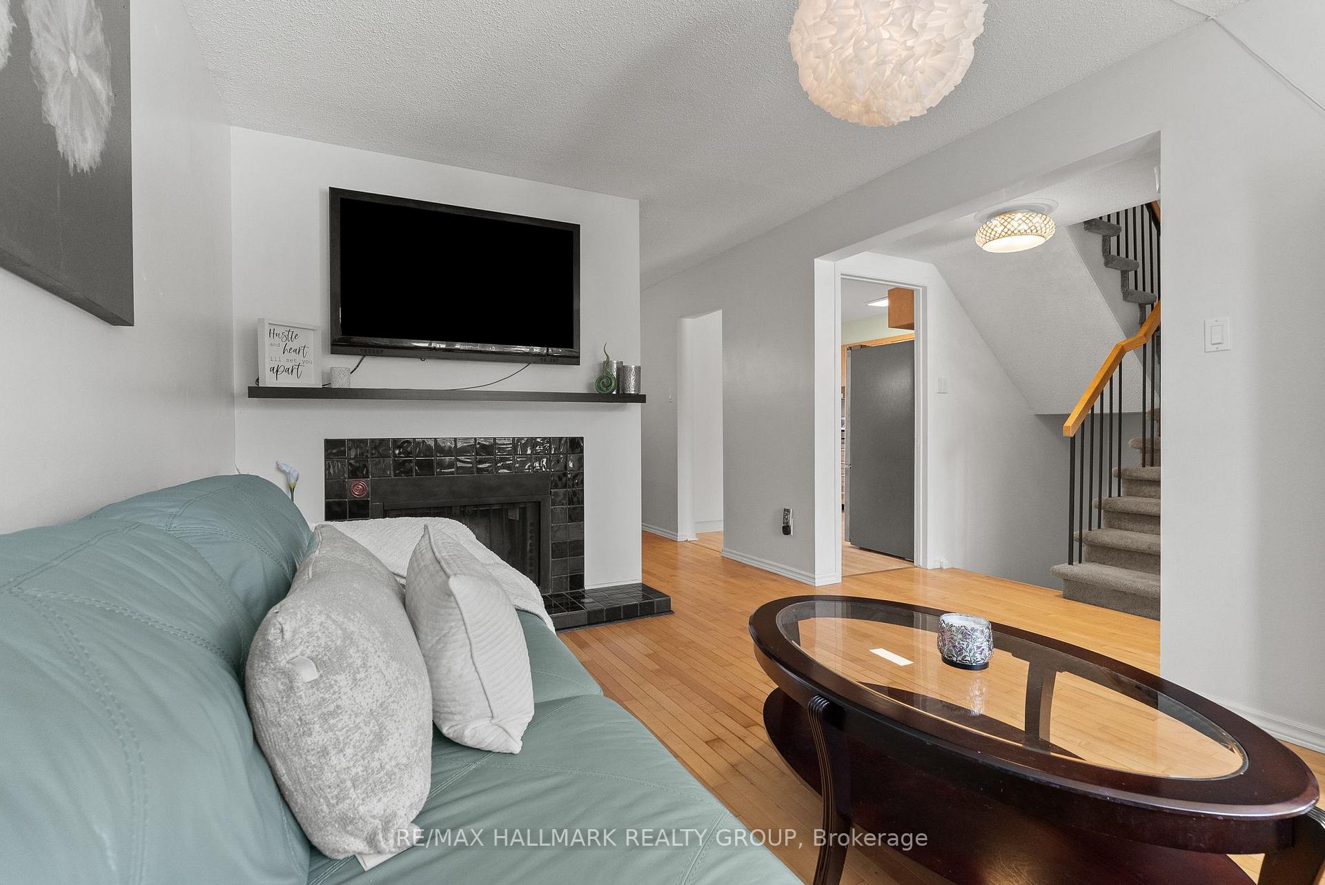 Photo 7 of 48 Sample Road, Ottawa, Hunt Club — HOMEH