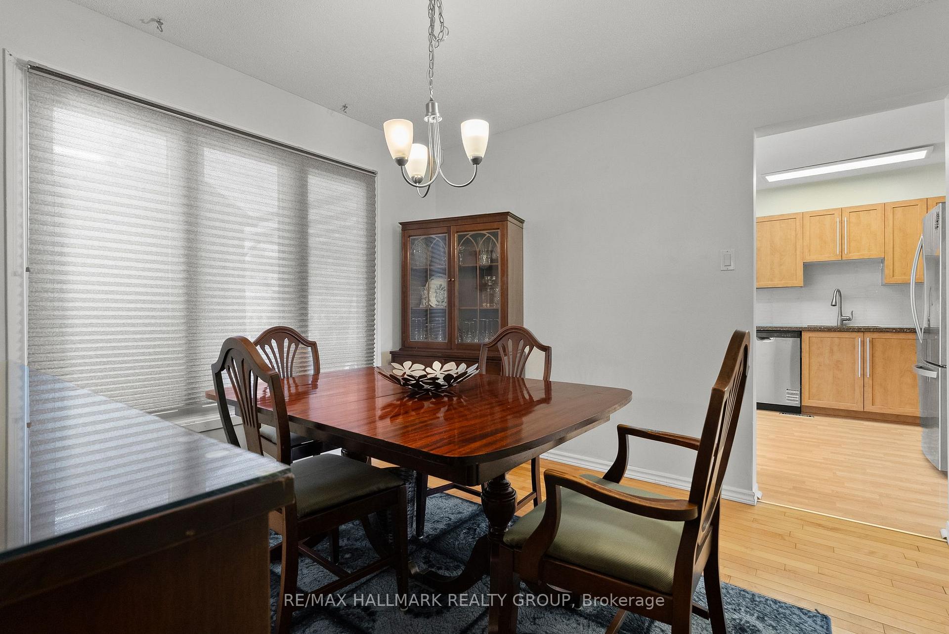 Photo 11 of 48 Sample Road, Ottawa, Hunt Club — HOMEH