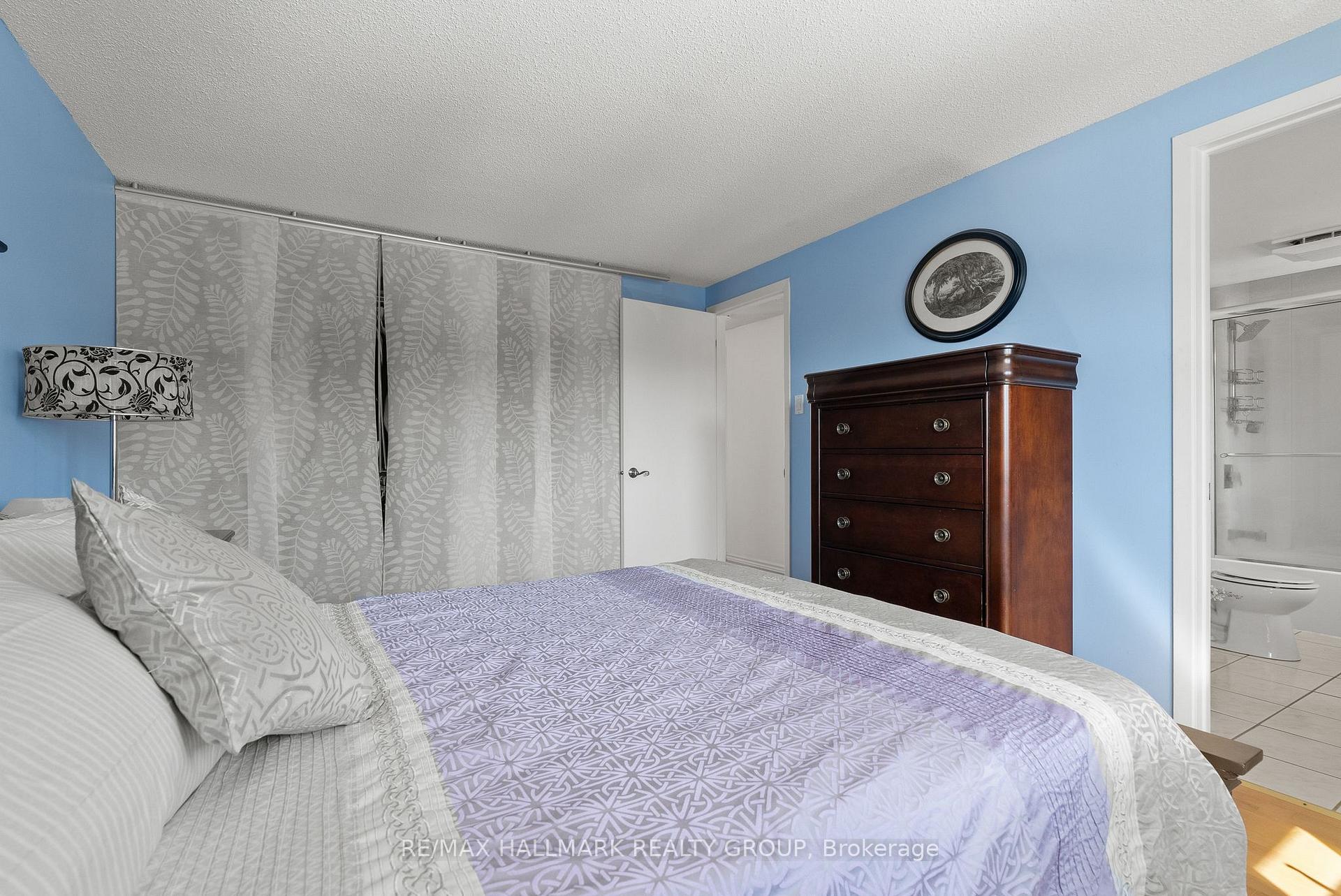 Photo 17 of 48 Sample Road, Ottawa, Hunt Club — HOMEH