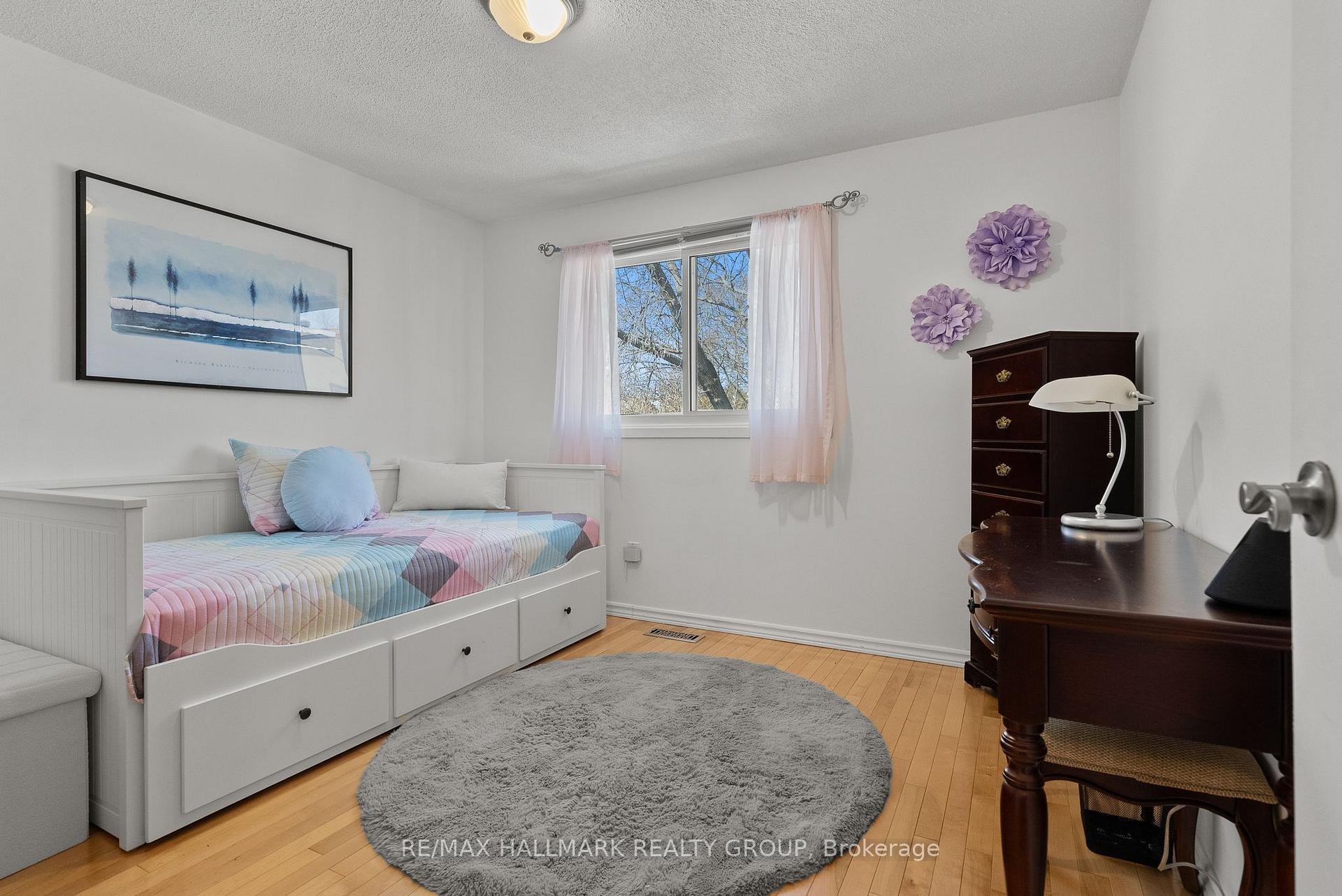 Photo 20 of 48 Sample Road, Ottawa, Hunt Club — HOMEH